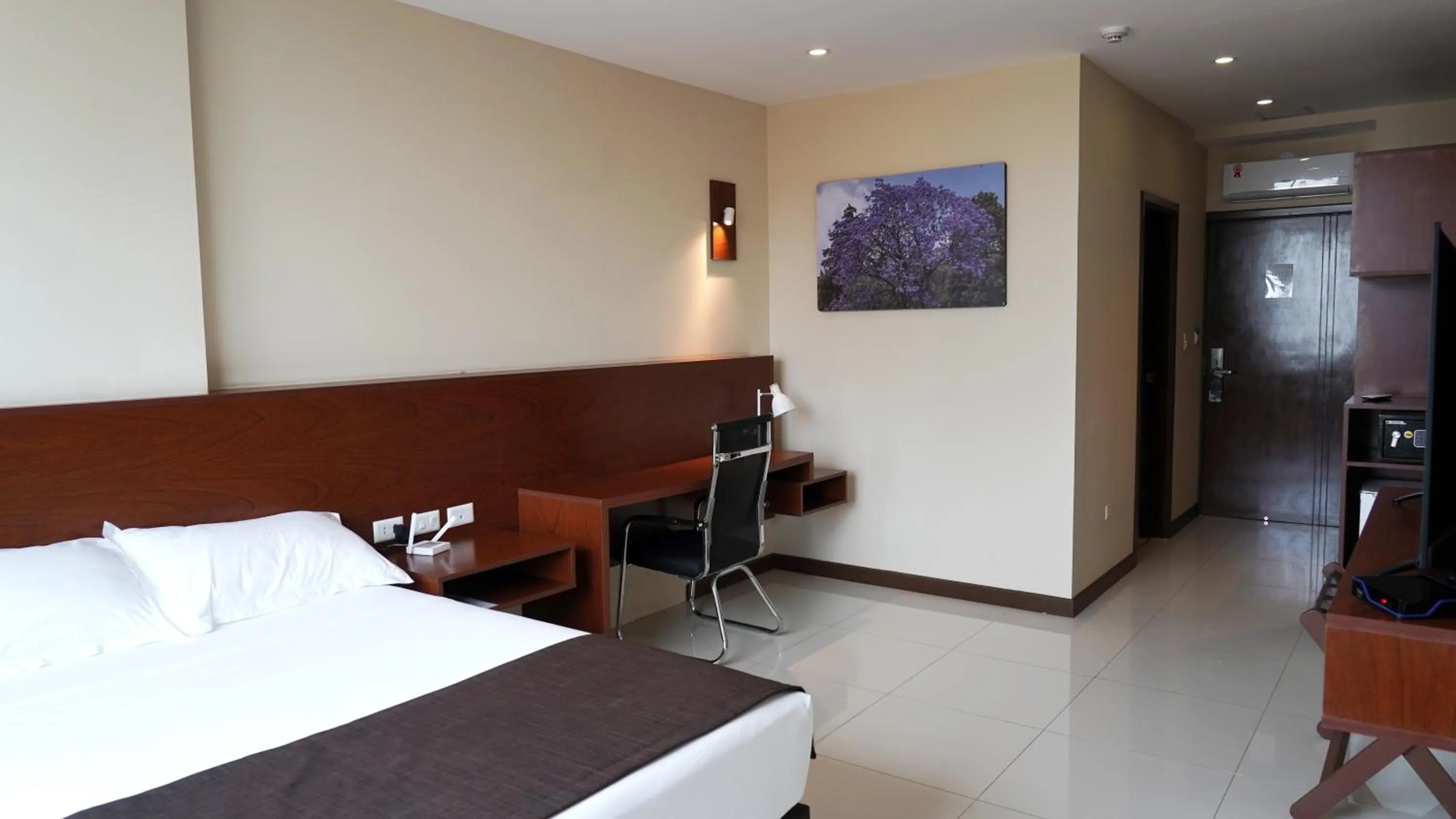 Bedroom, Bed in Chairu Eco Hotel