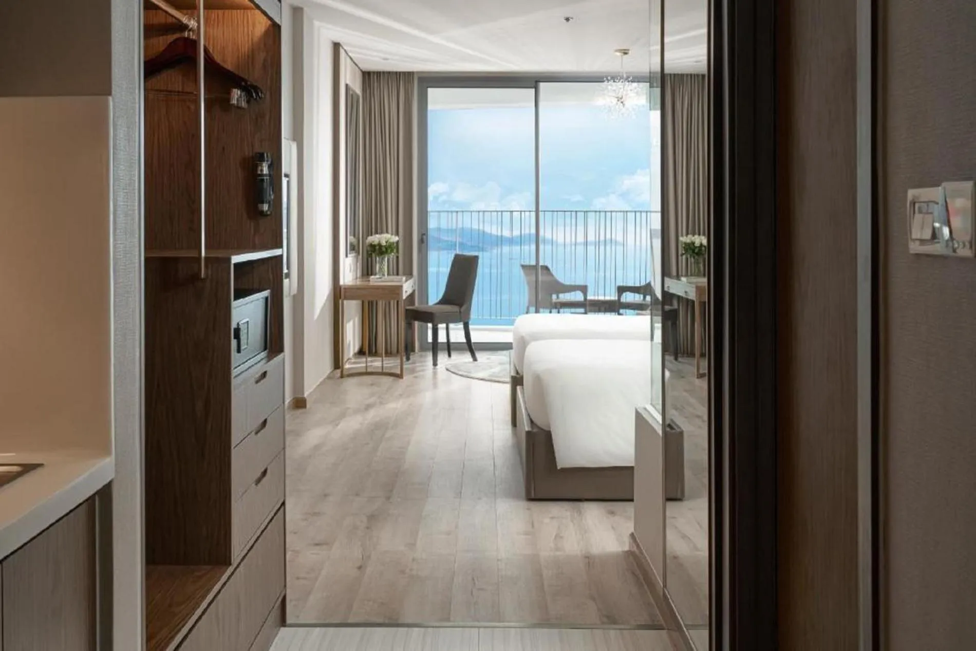 RIS Panorama Condotel