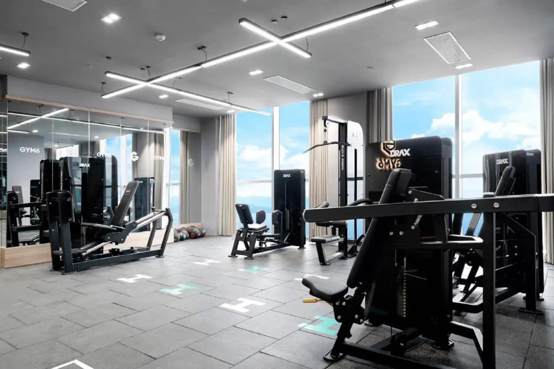 Fitness centre/facilities in RIS Panorama Condotel Fitness centre/facilities in RIS Panorama Condotel
