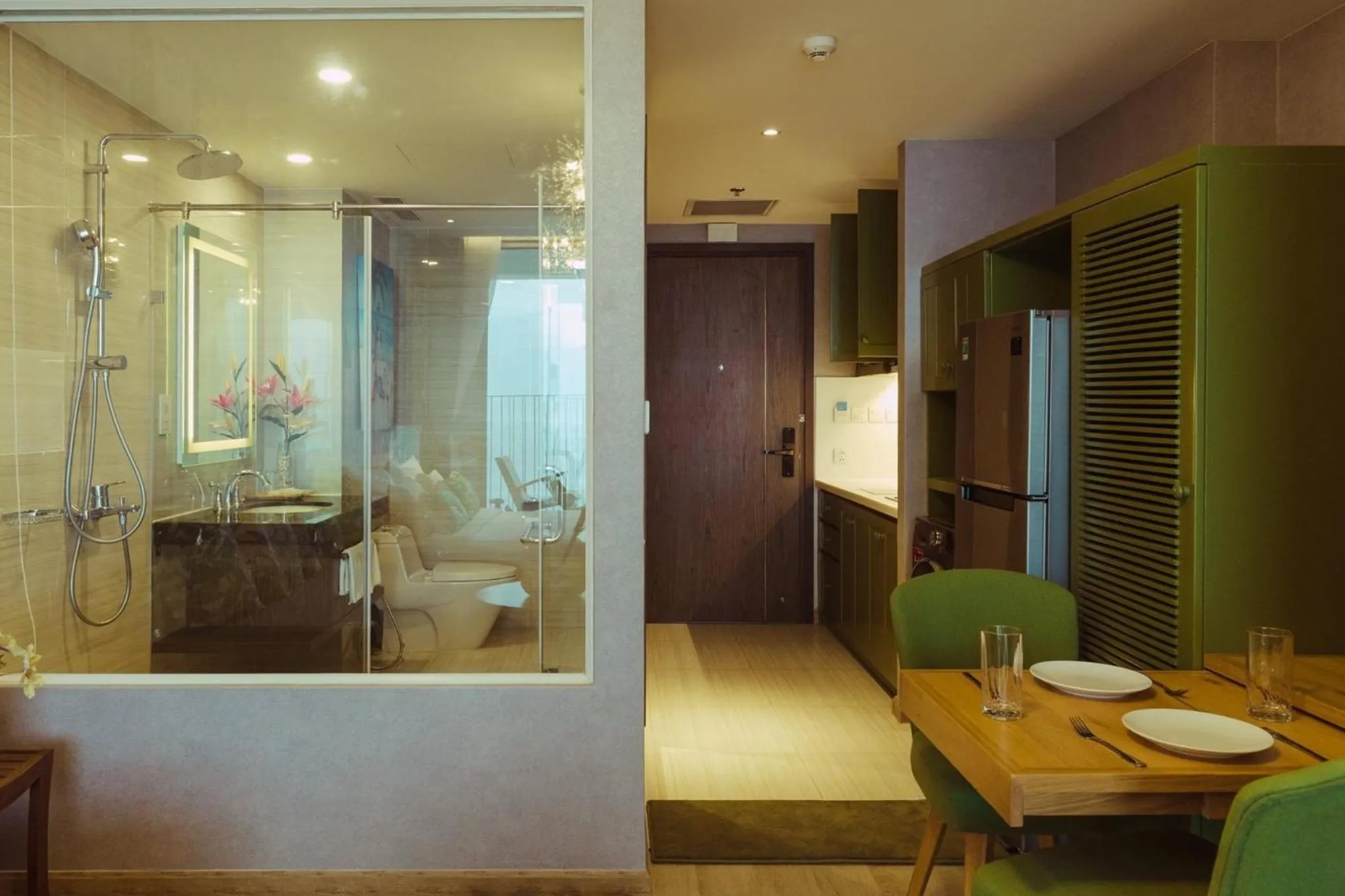 RIS Panorama Condotel