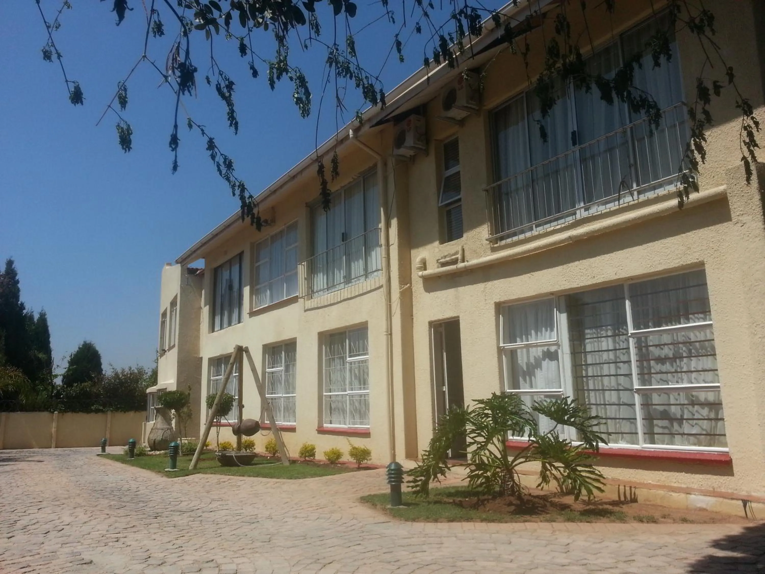 Property building in Winchester Lodge