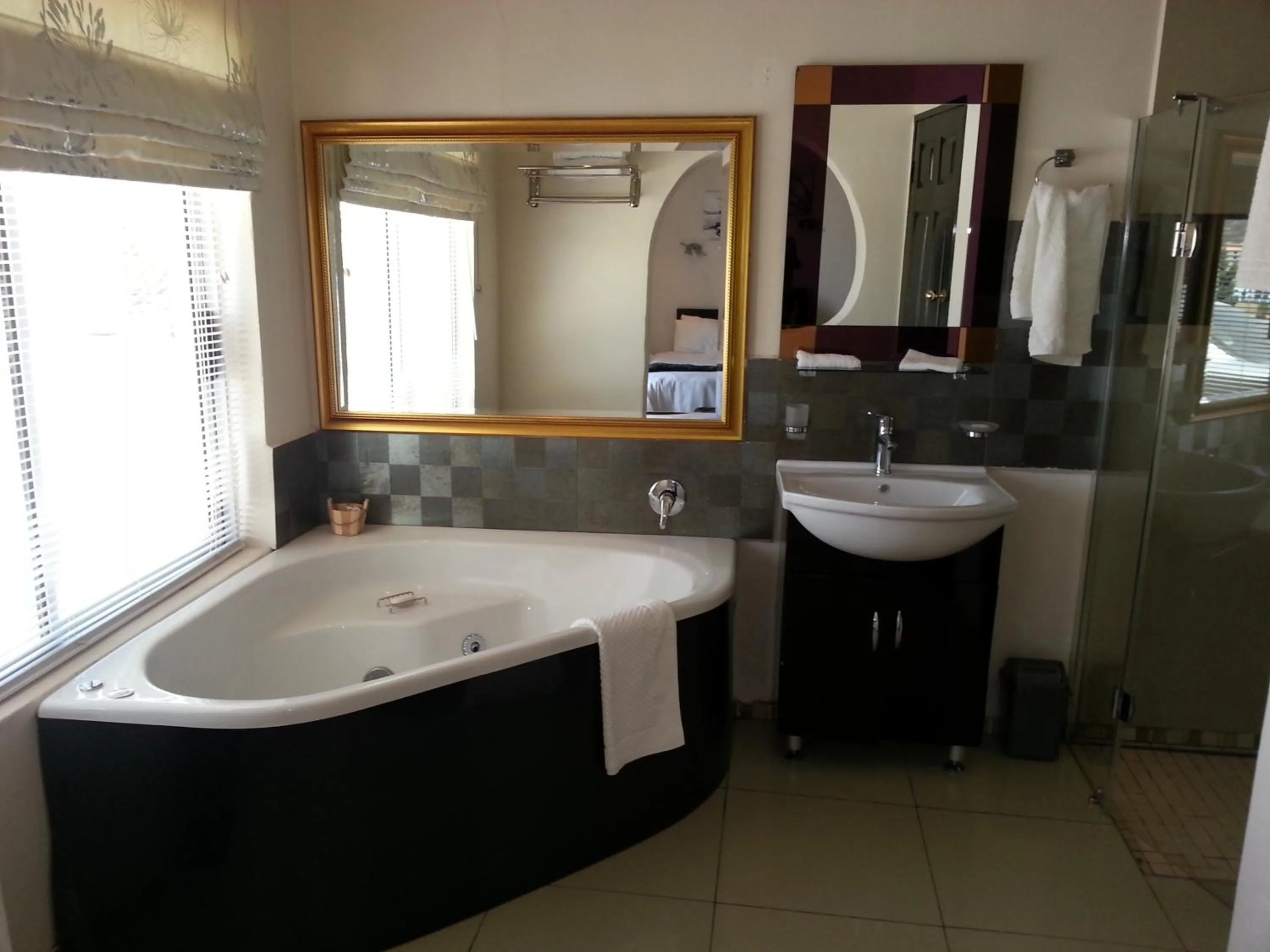 Bathroom in Winchester Lodge