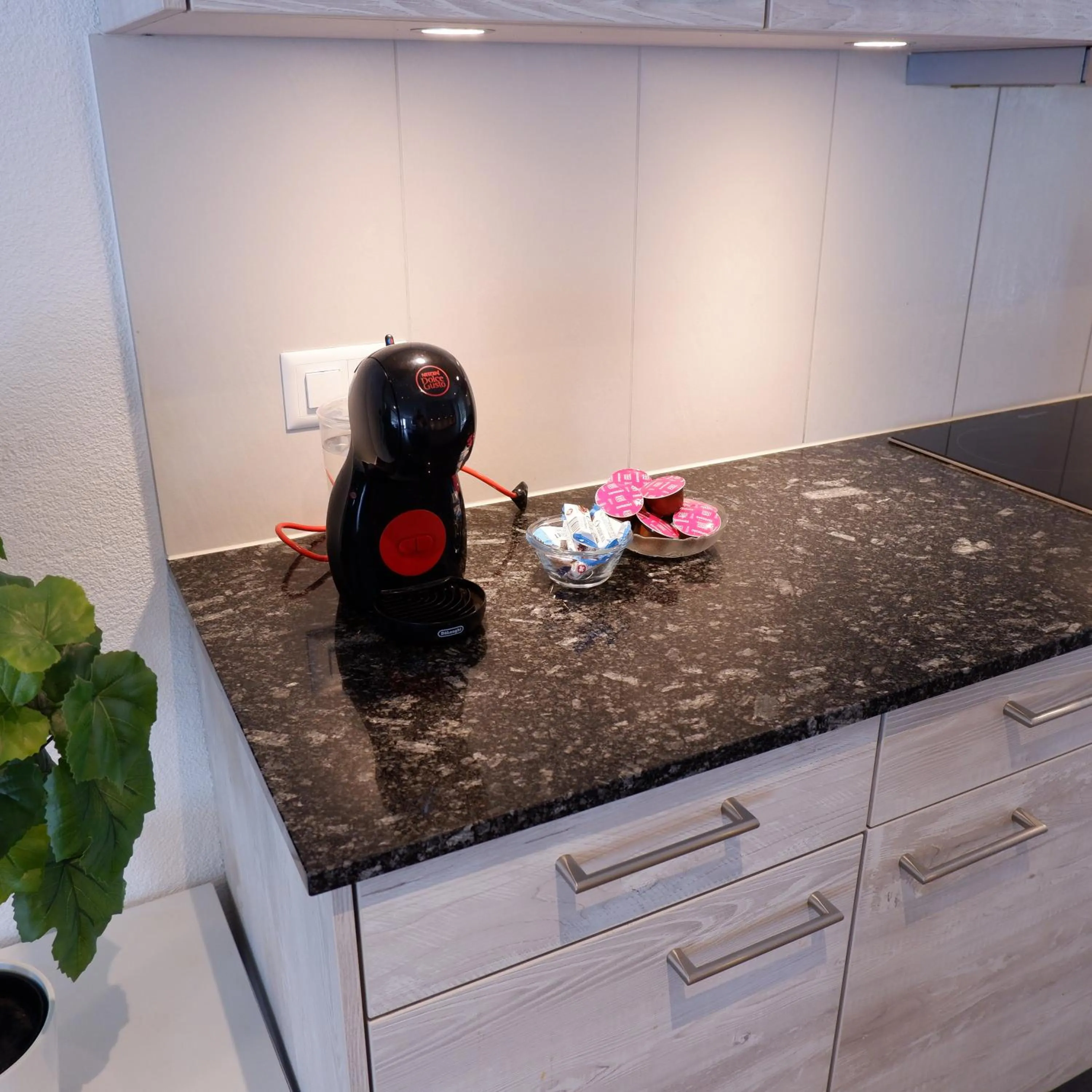 Coffee/tea facilities in The Golf apartments
