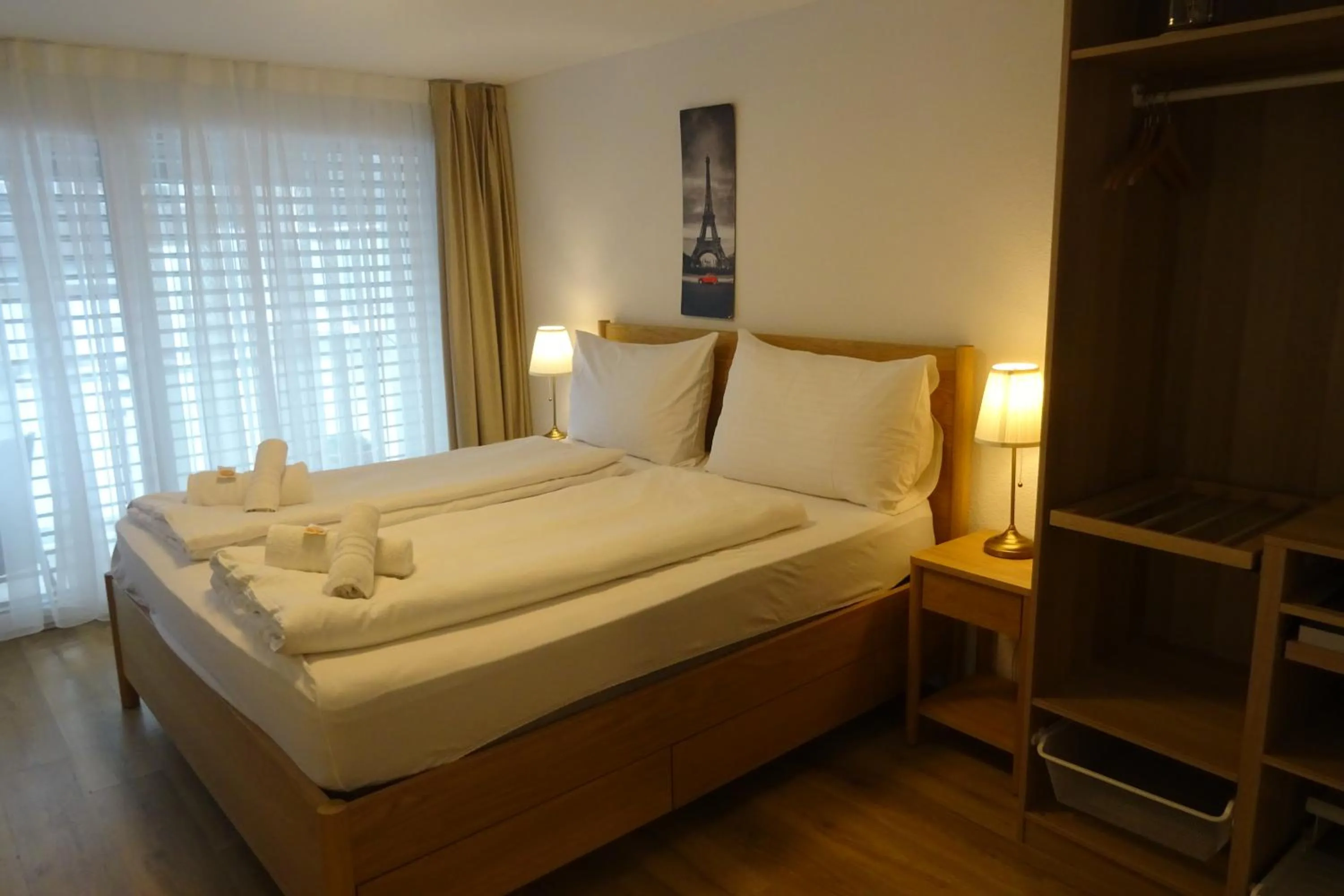 Bed in The Golf apartments