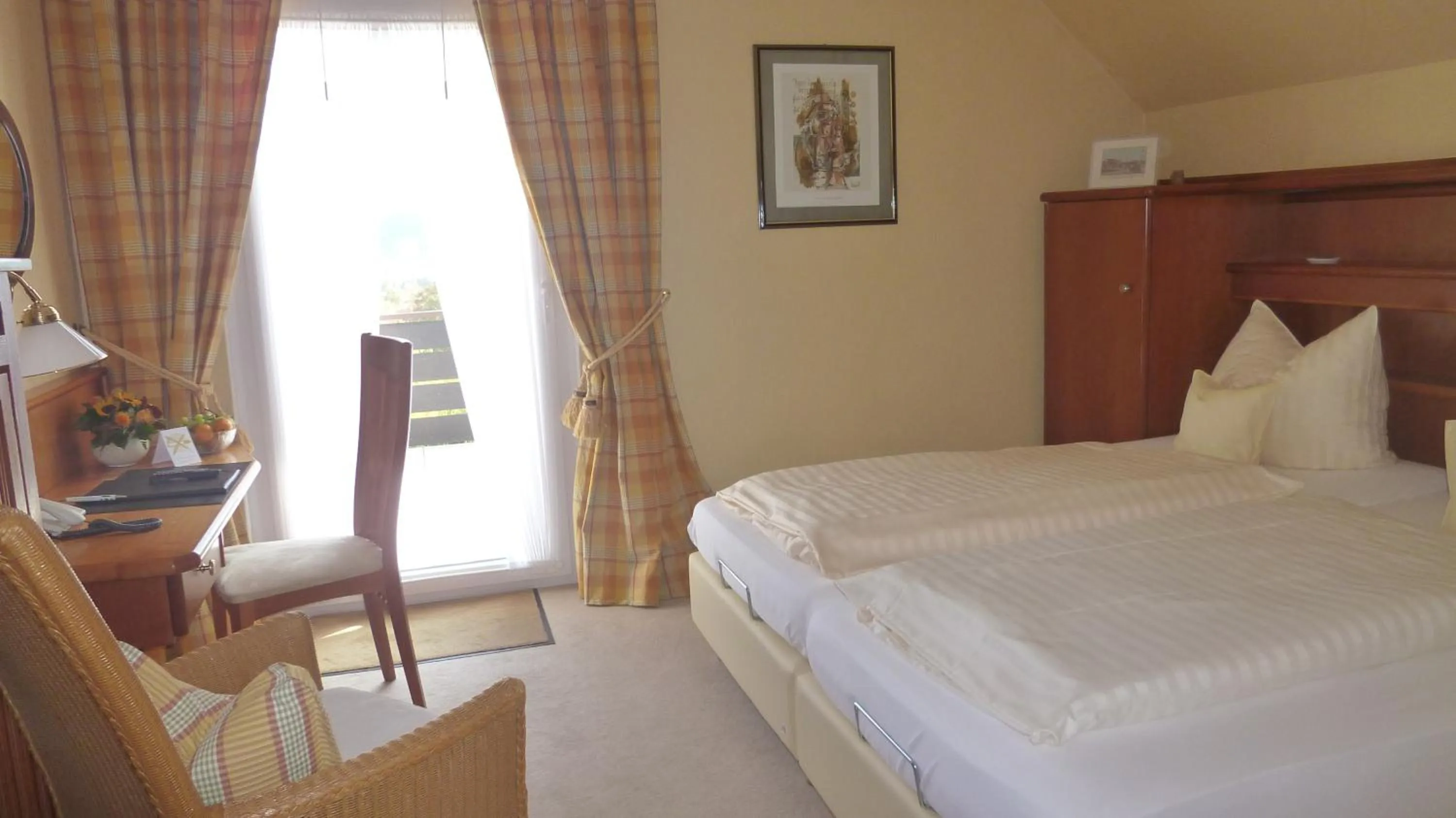 Photo of the whole room, Bed in Hotel Landhaus Lahmann