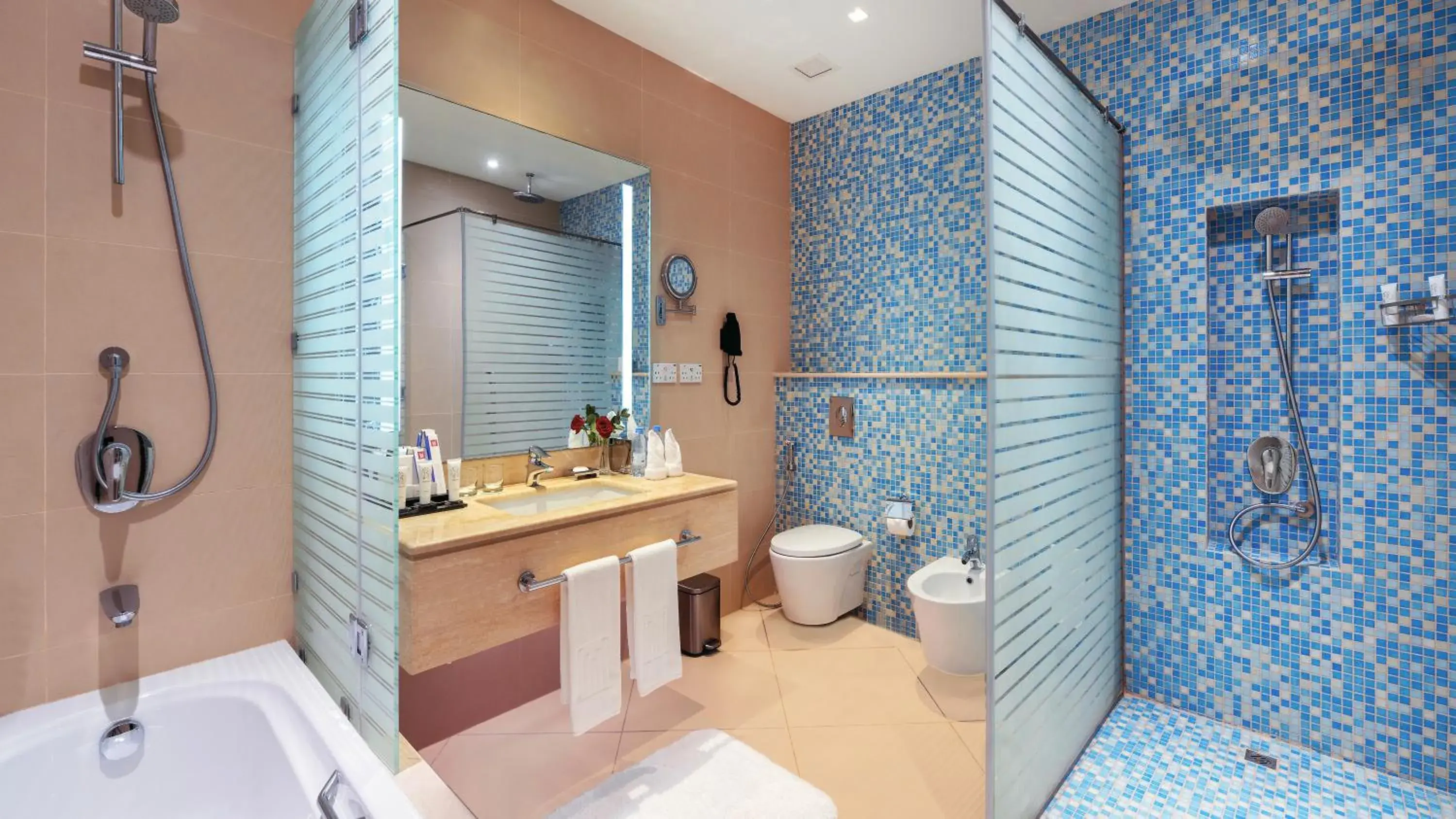 Premium Room King Bed Sea View in Grand Millennium Gizan Premium Room King Bed Sea View in Grand Millennium Gizan