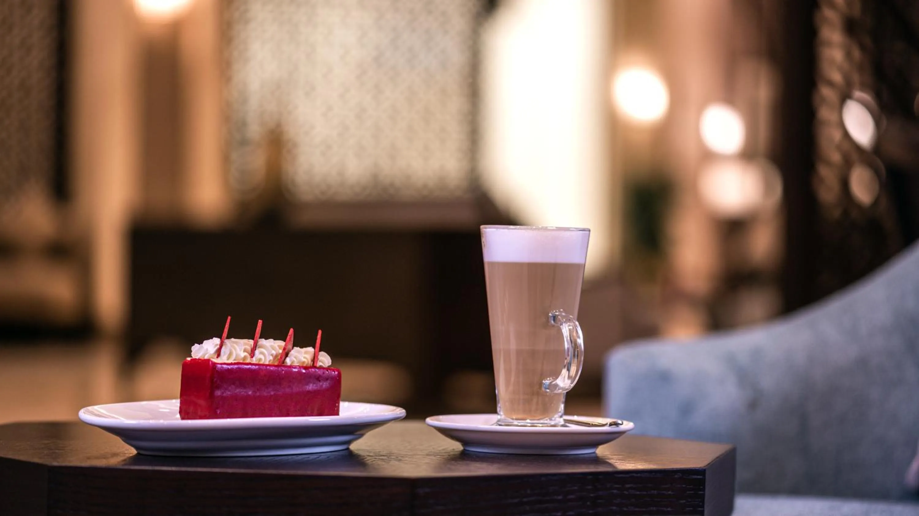 Food and drinks in Grand Millennium Gizan