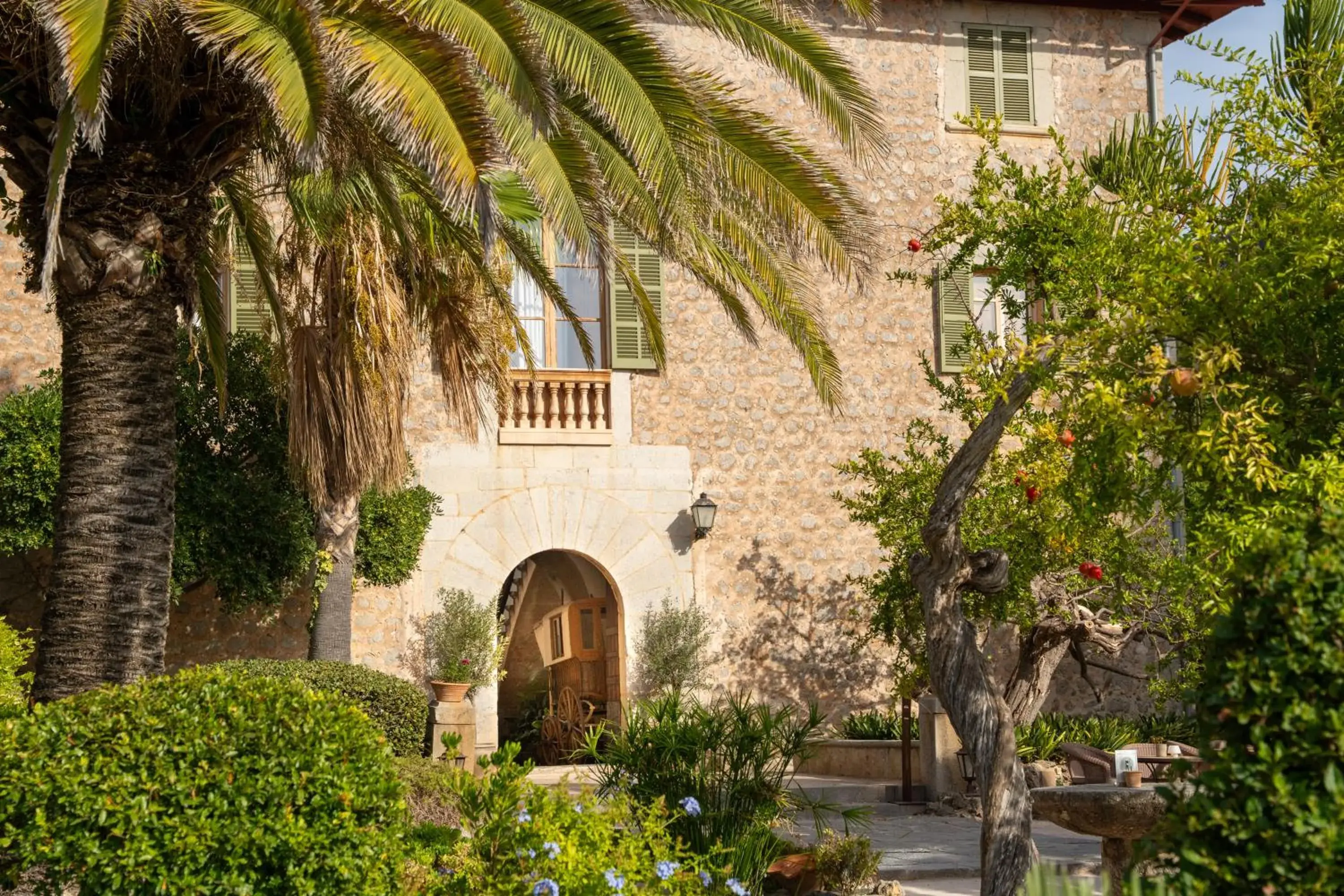 Facade/entrance in Hotel Es Port Facade/entrance in Hotel Es Port