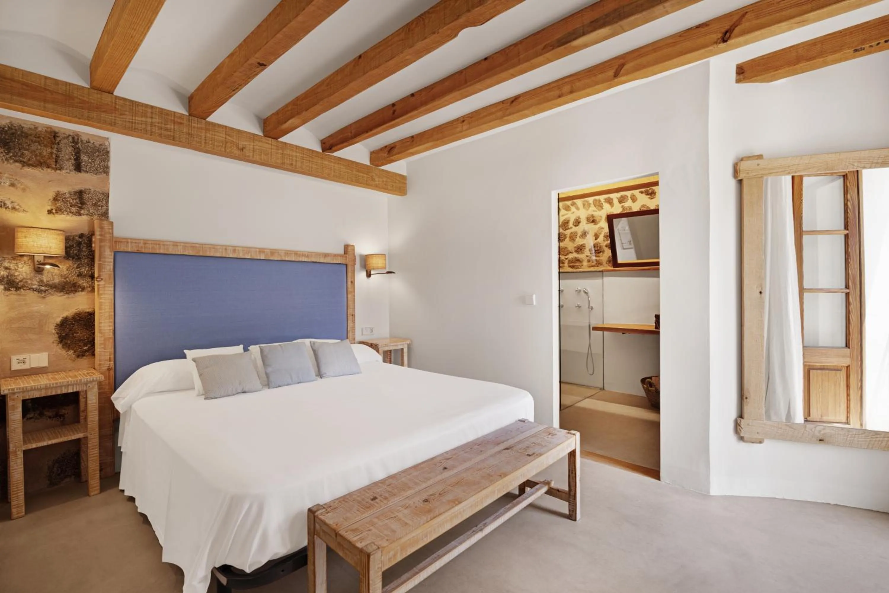 Photo of the whole room, Bed in Hotel Es Port