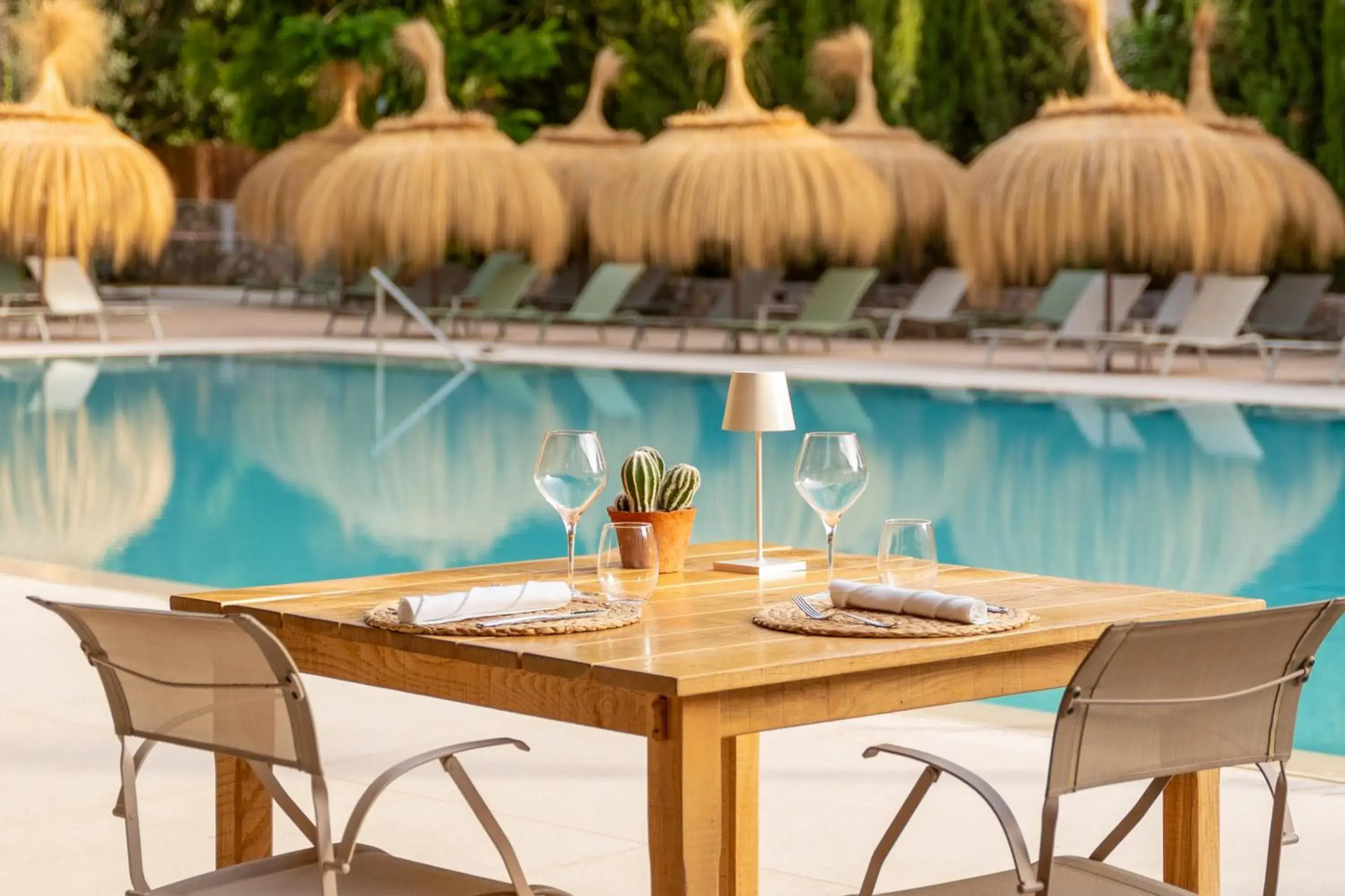 Swimming pool in Hotel Es Port Swimming pool in Hotel Es Port