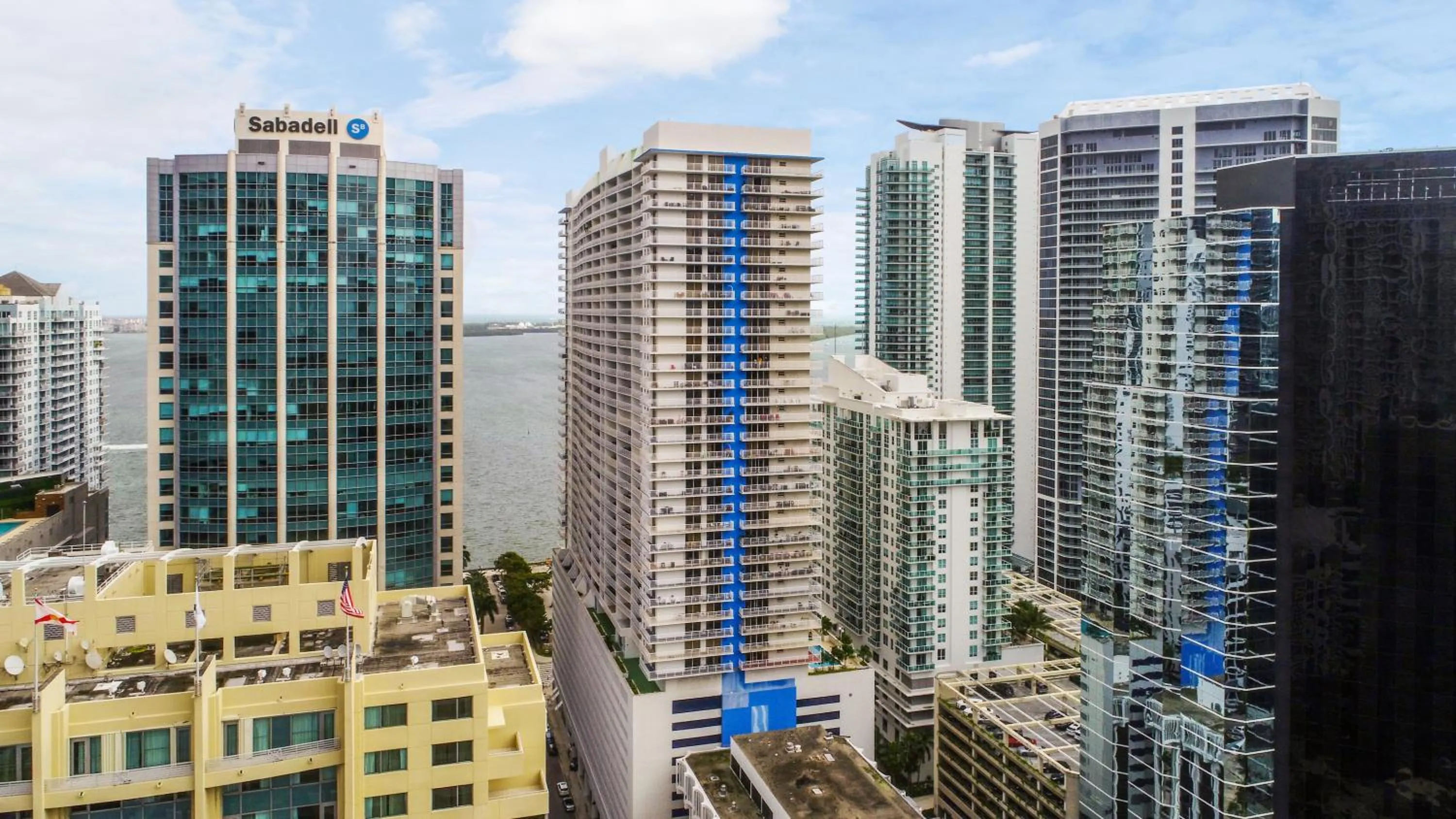 Elite Brickell Studio on the Bay