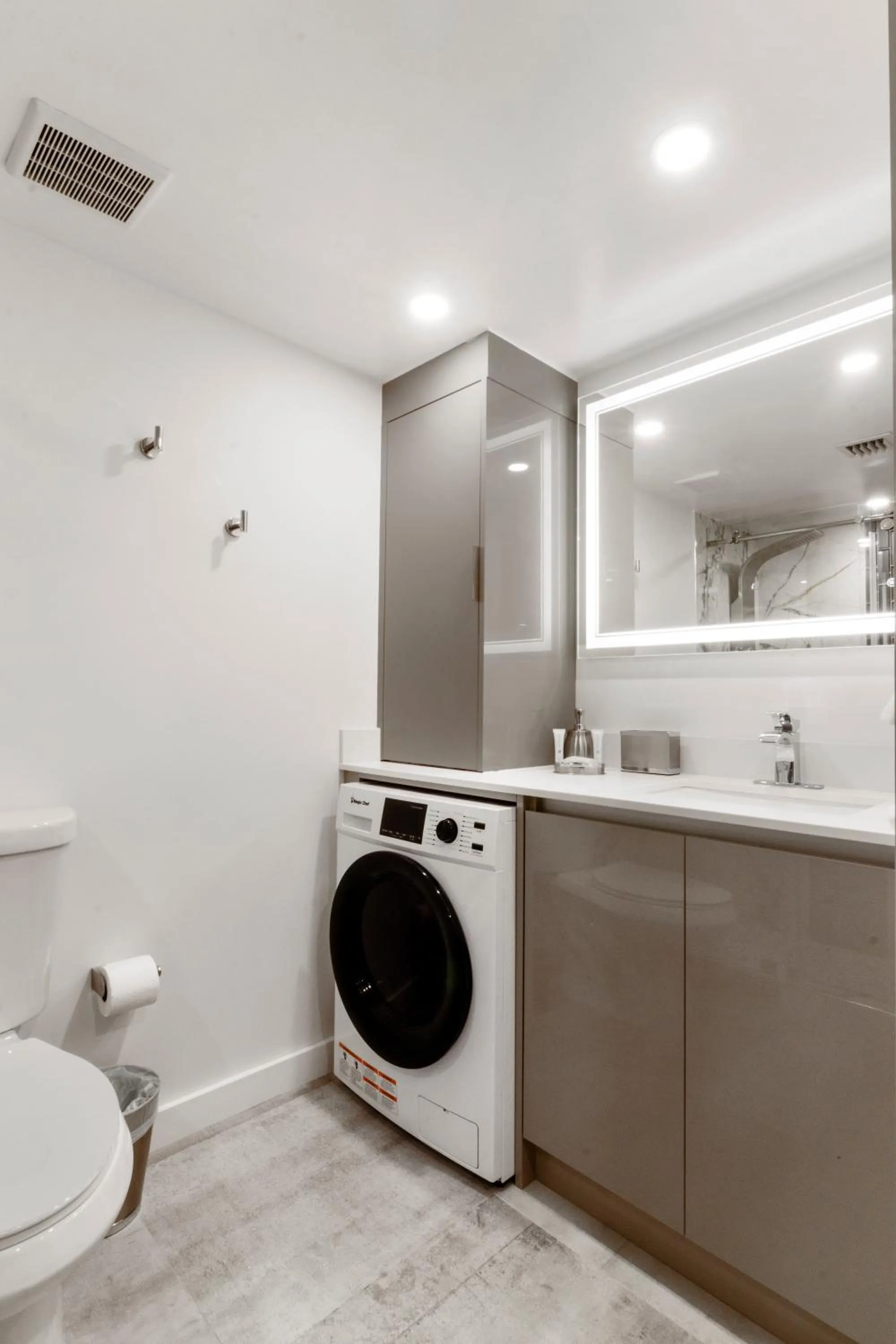 Elite Brickell Studio on the Bay