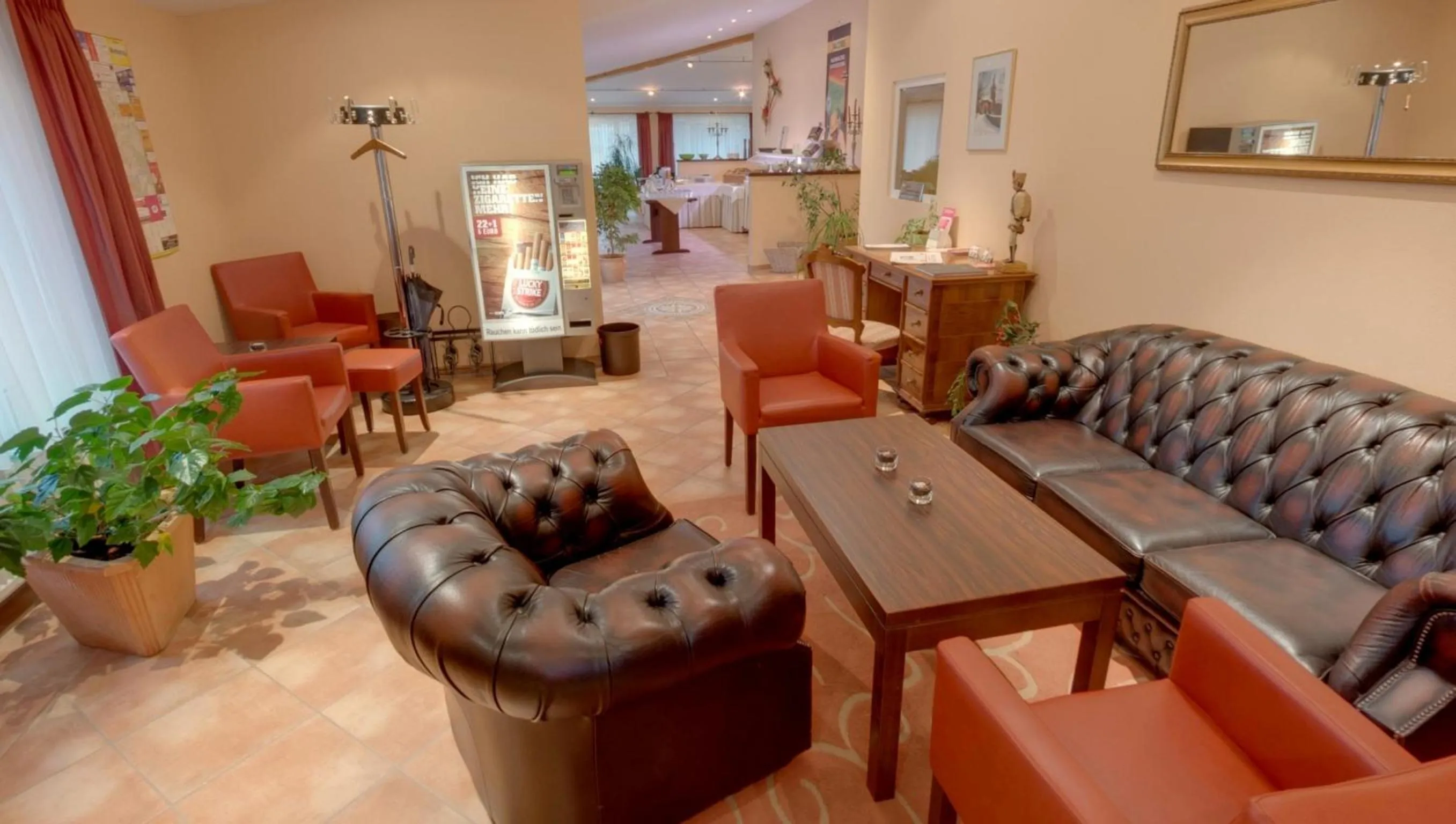 Lobby or reception in Hotel Garni Stadt Friedberg