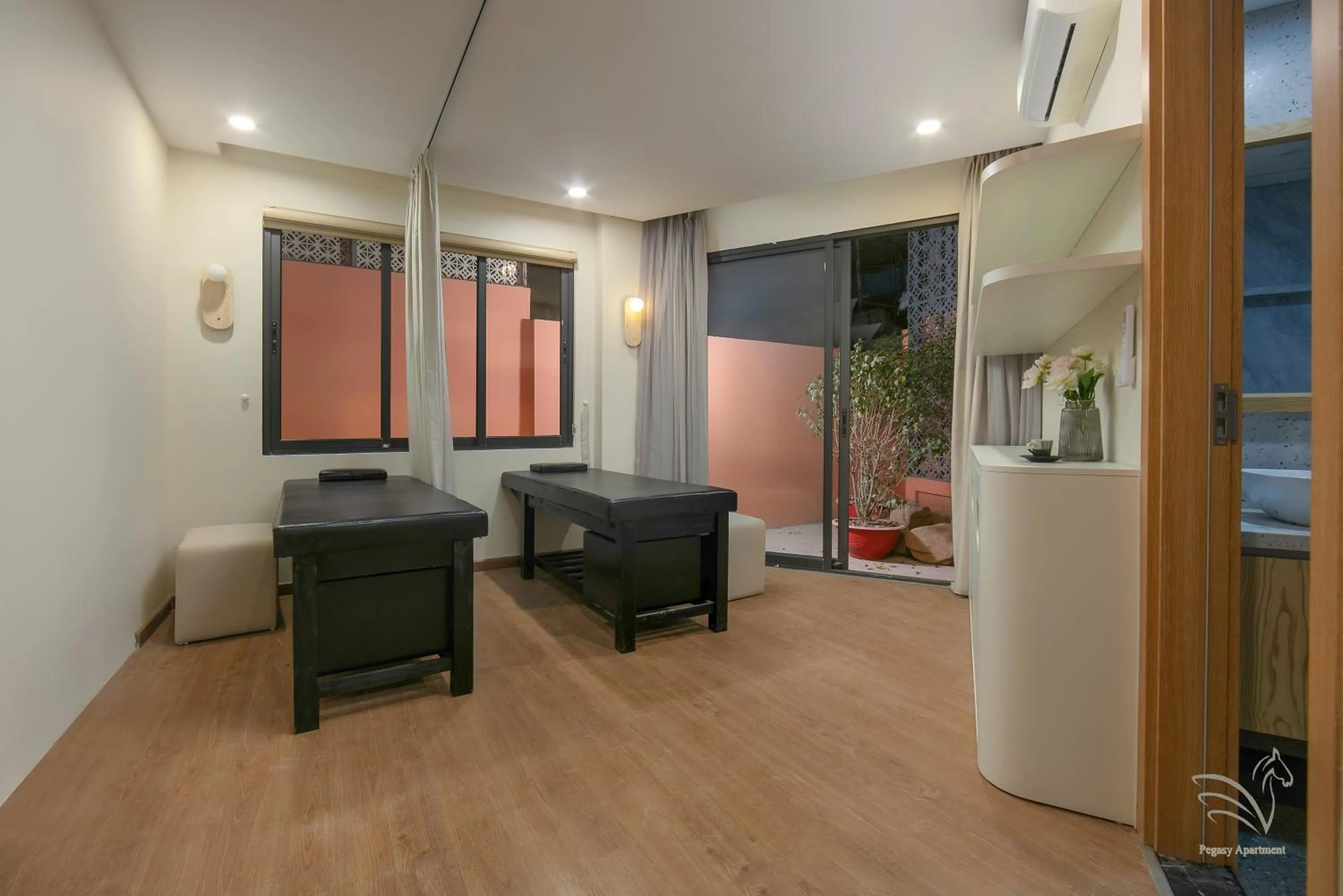 Massage in Pegasy Premium Suites & Residence Westlake