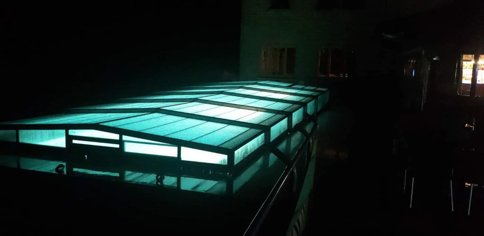 Swimming pool in B&B De l'Aisne