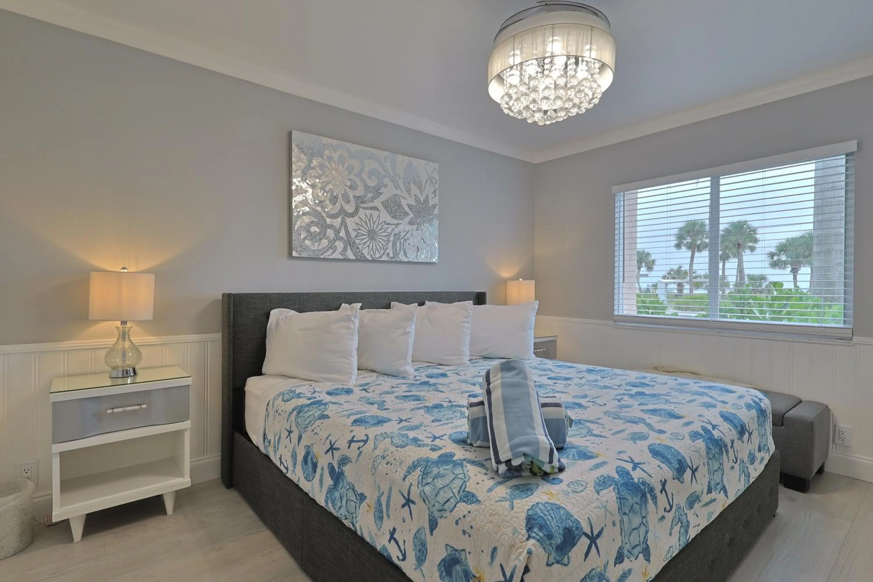 Bedroom, Bed in Siesta Key Island Rentals