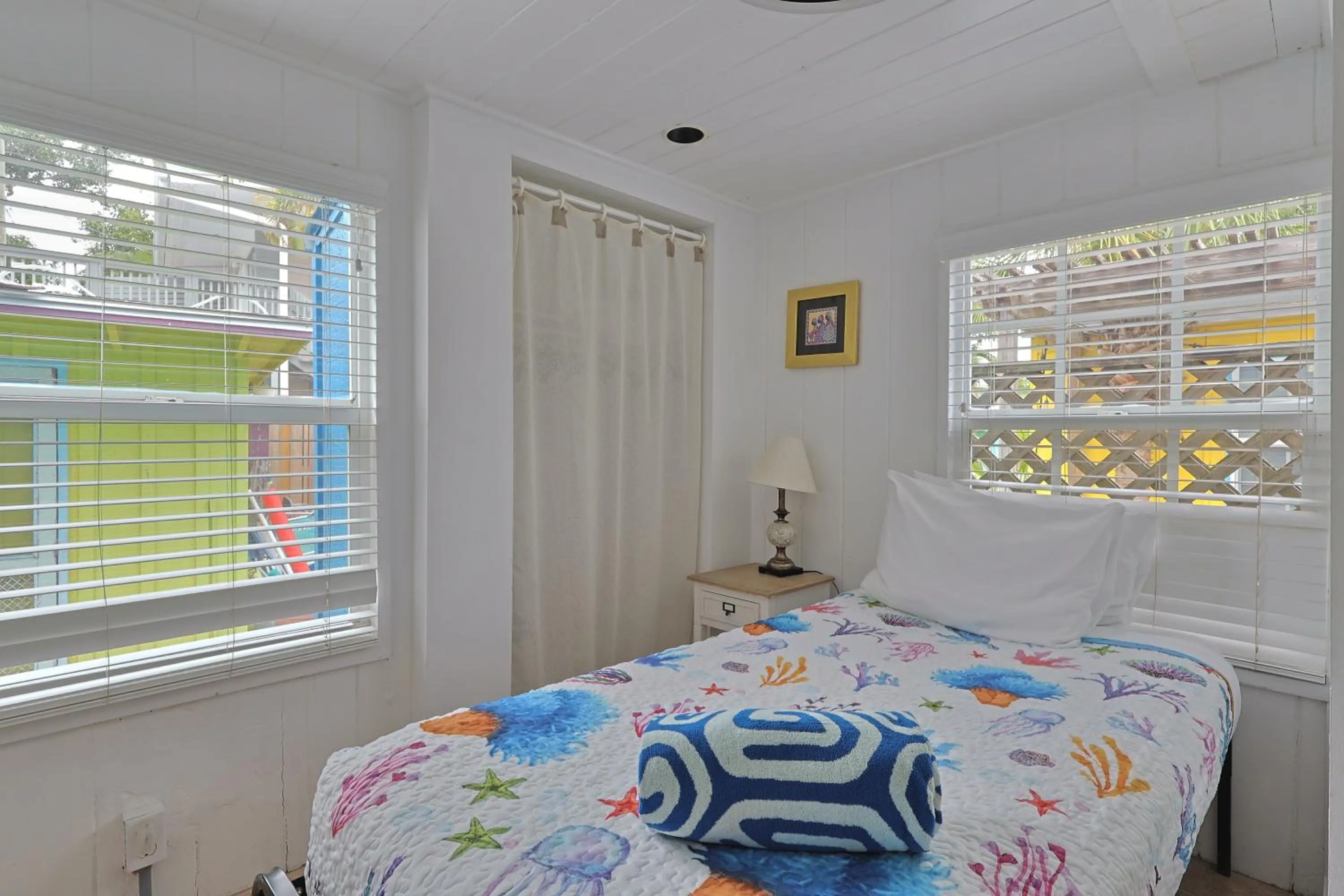 Bedroom, Bed in Siesta Key Island Rentals