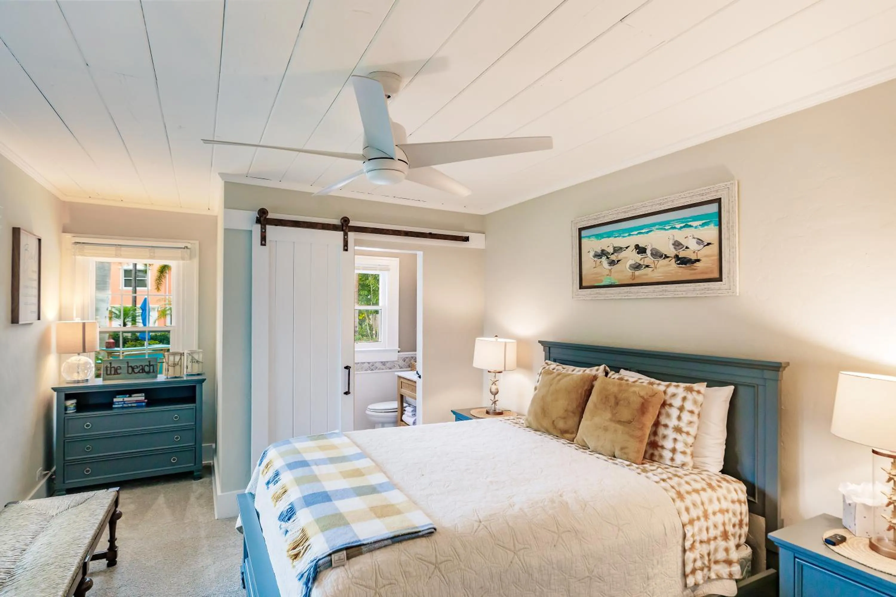 Bedroom, Bed in Siesta Key Island Rentals