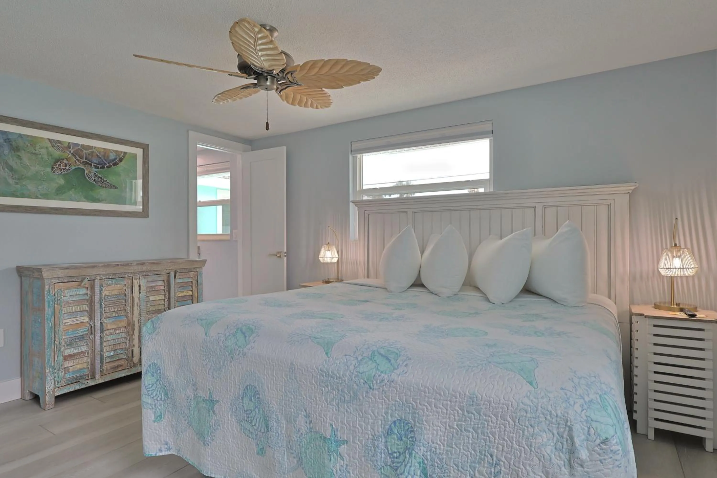 Bedroom, Bed in Siesta Key Island Rentals