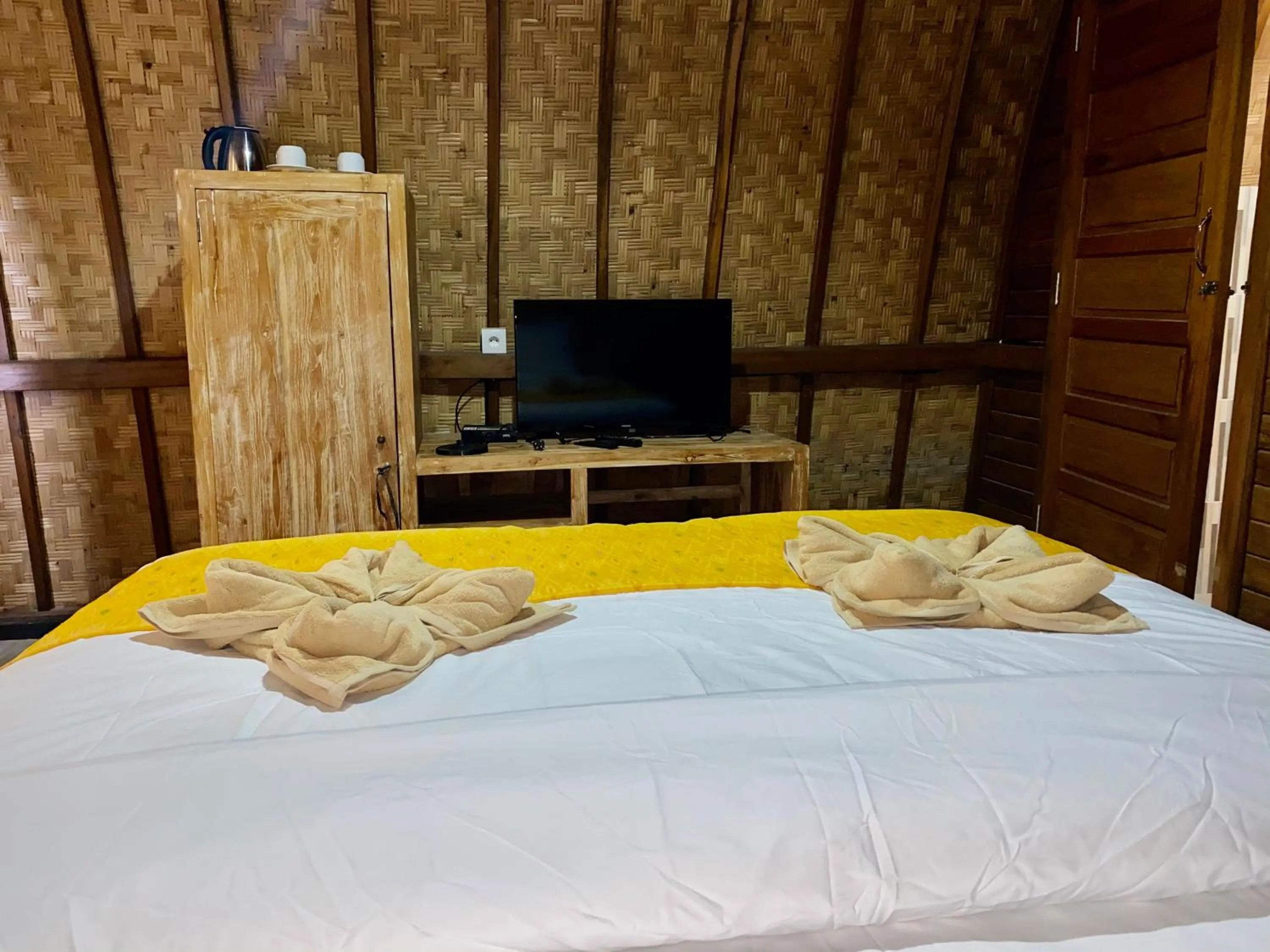 Bedroom, Bed in Grand Cory