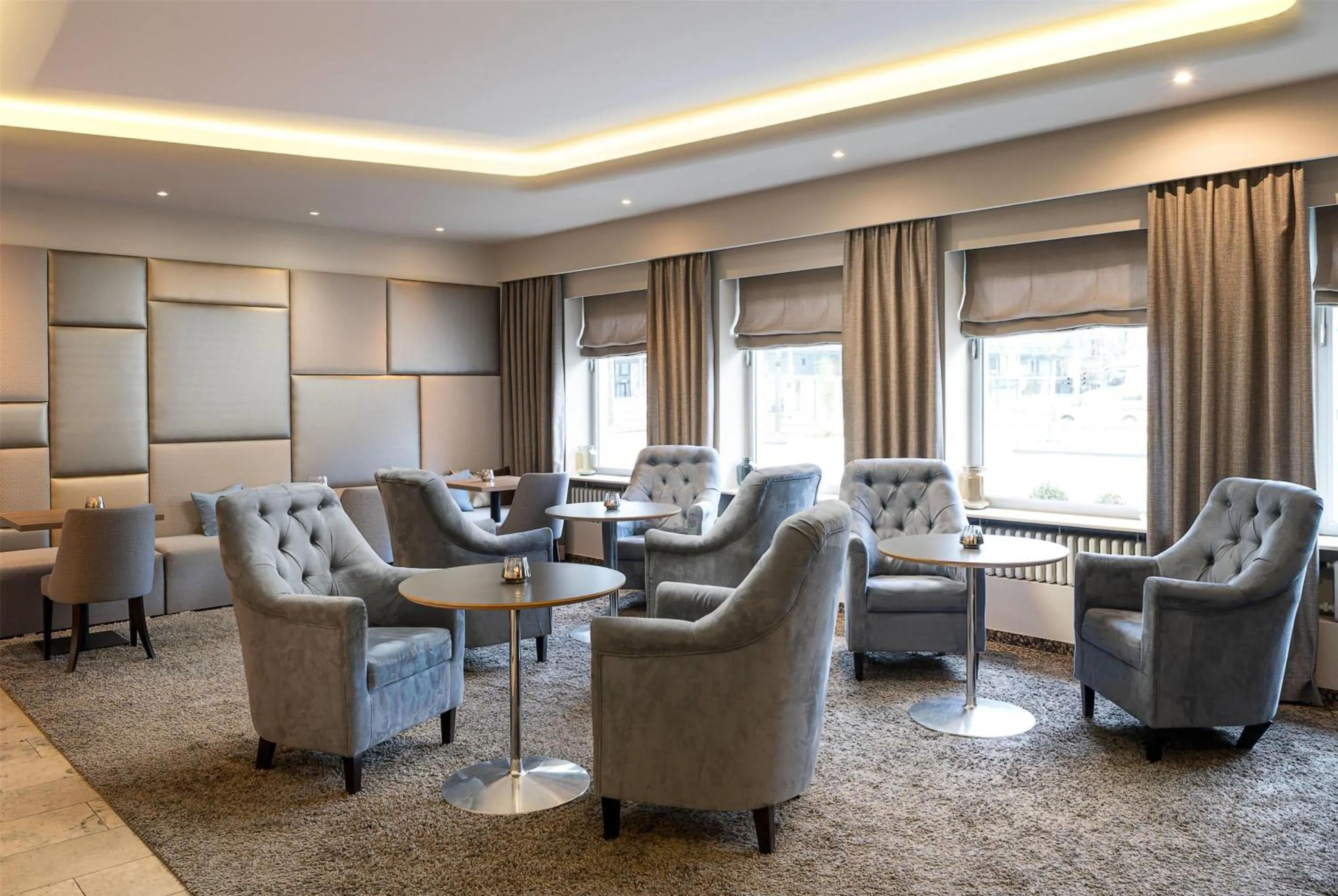 Lobby or reception in elaya hotel hannover city, Trademark by Wyndham