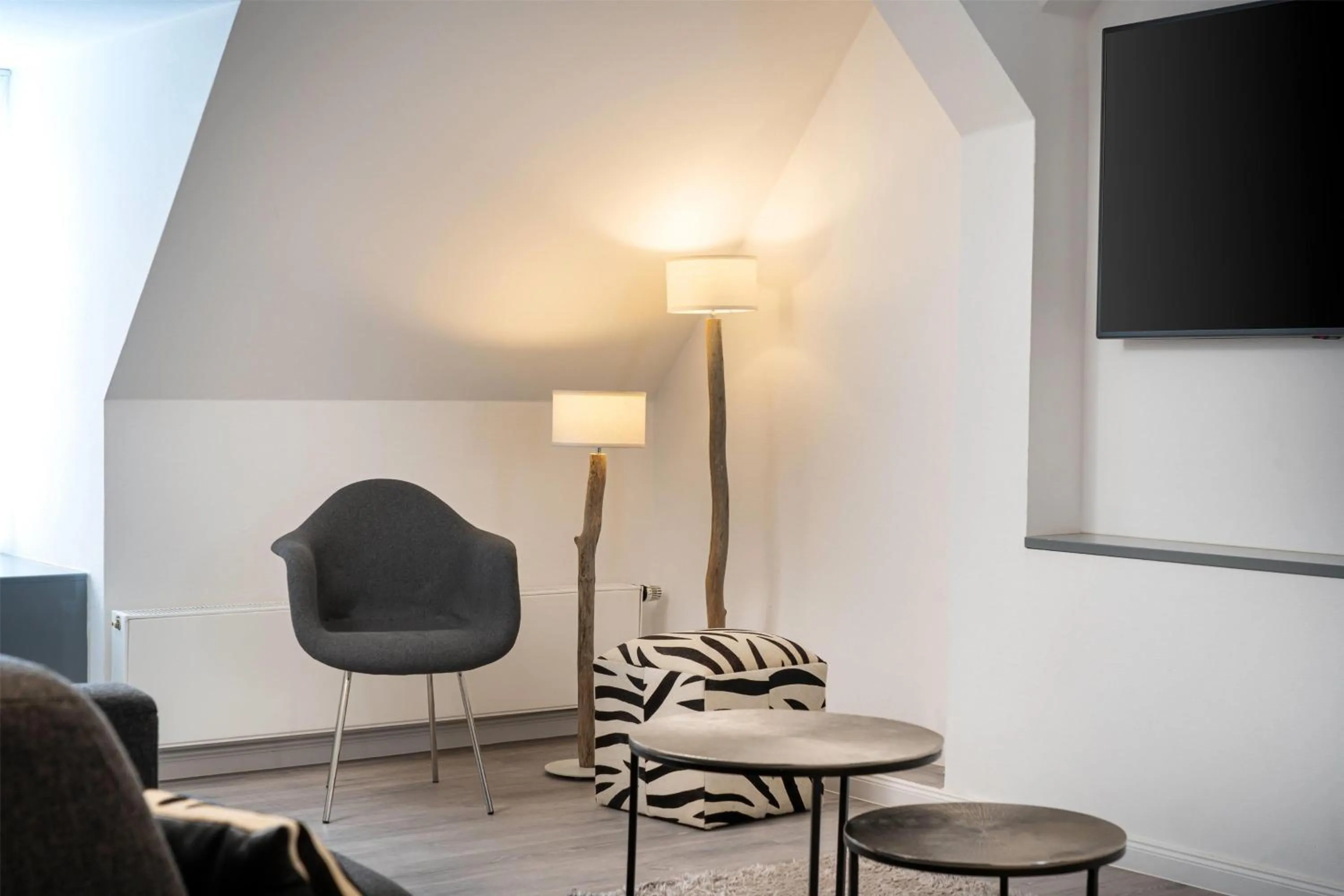 Photo of the whole room in elaya hotel hannover city, Trademark by Wyndham