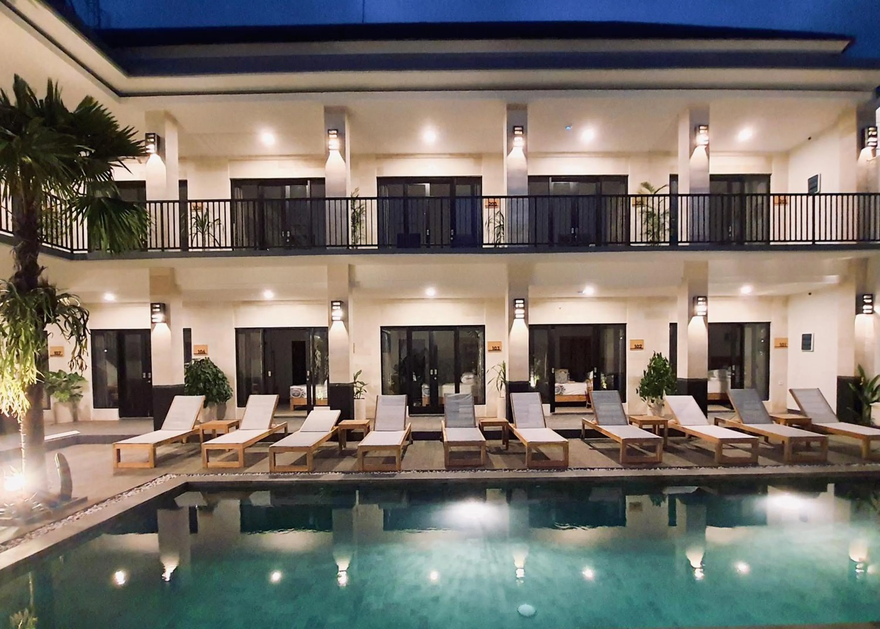 Facade/entrance in The Kamare