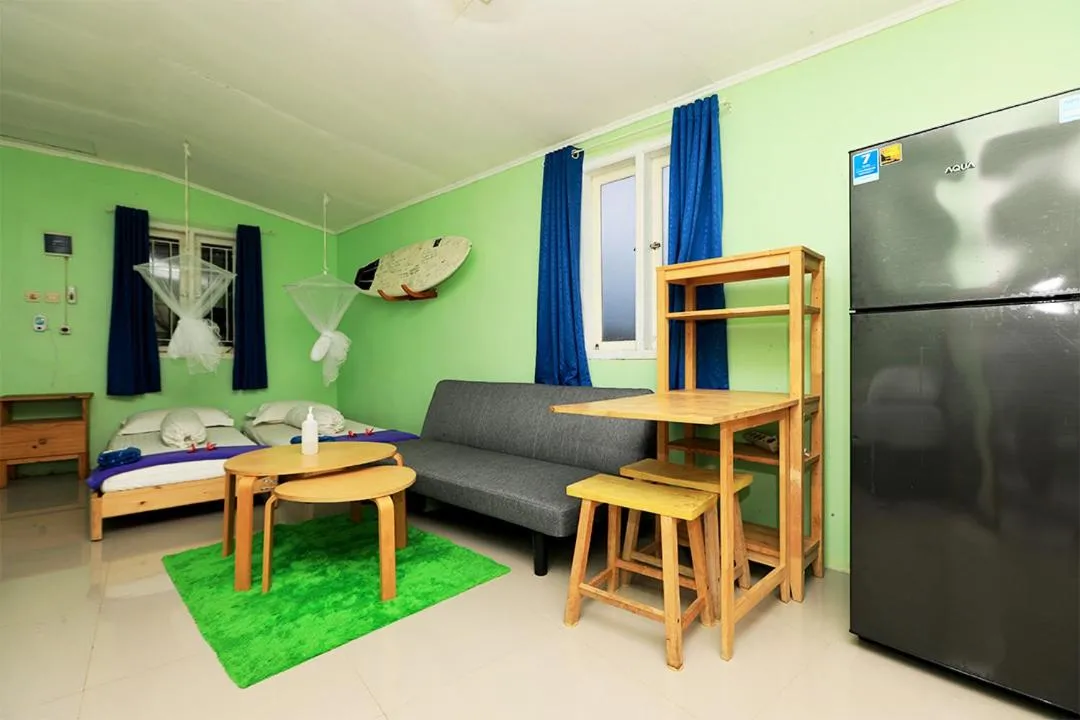 Arya's Surf Camp Cimaja