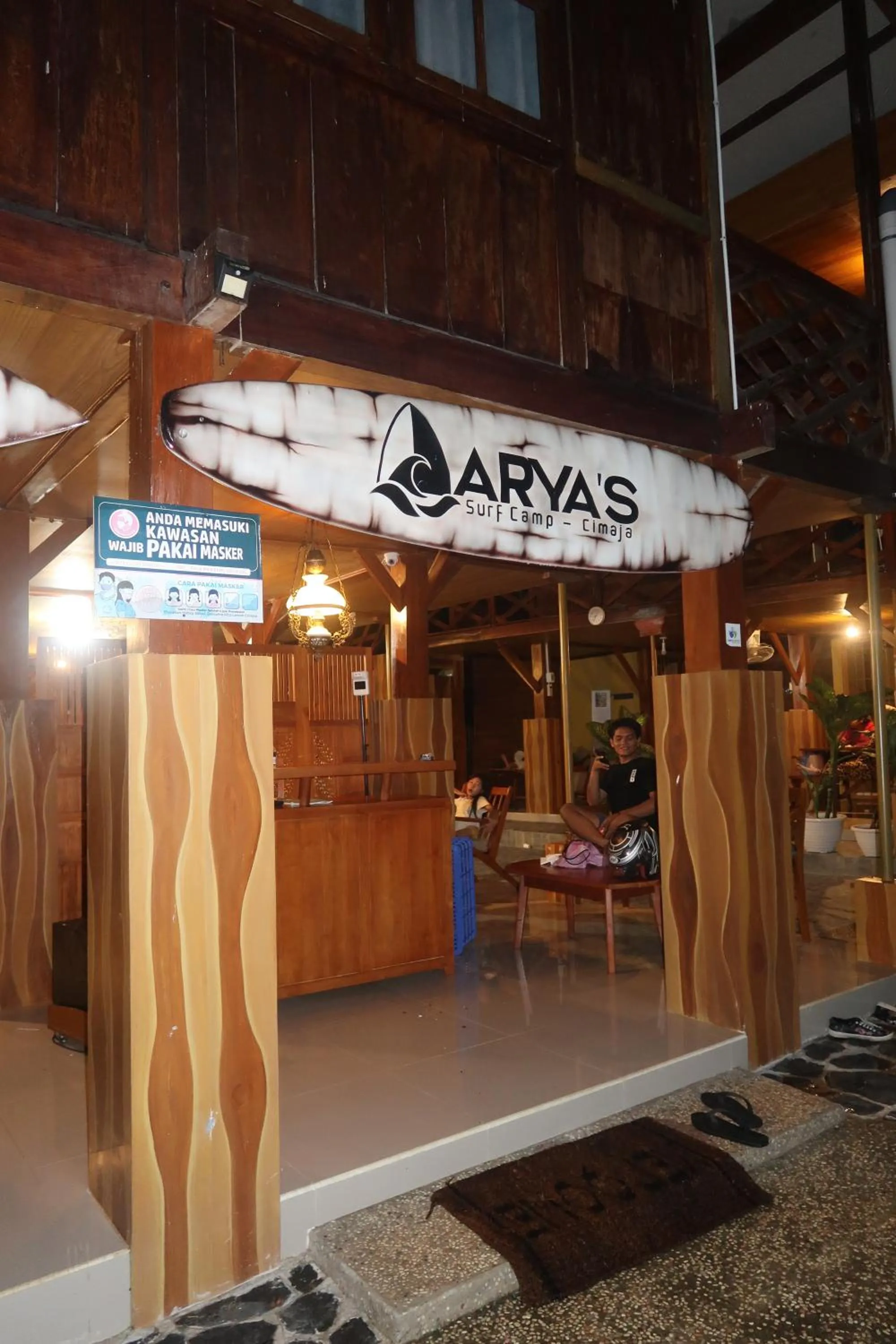 Property building in Arya's Surf Camp Cimaja