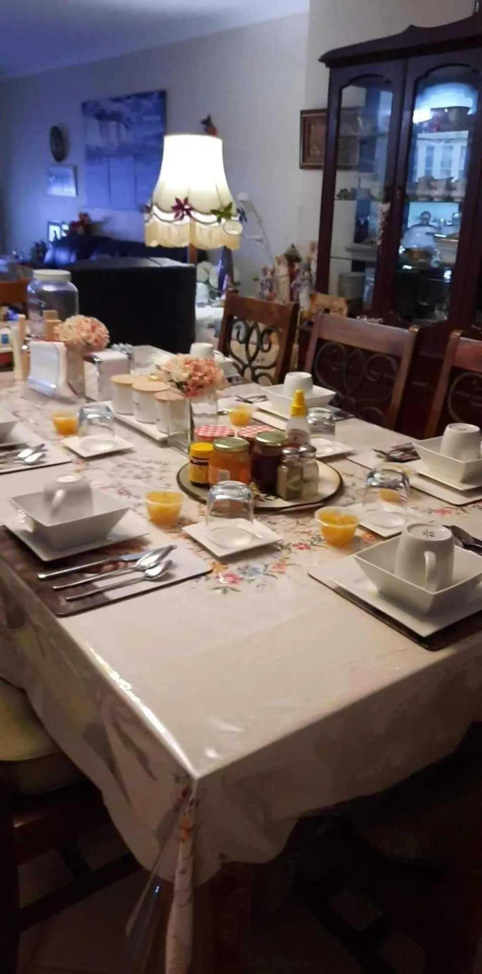 Continental breakfast in Mundaring Bed and Breakfast