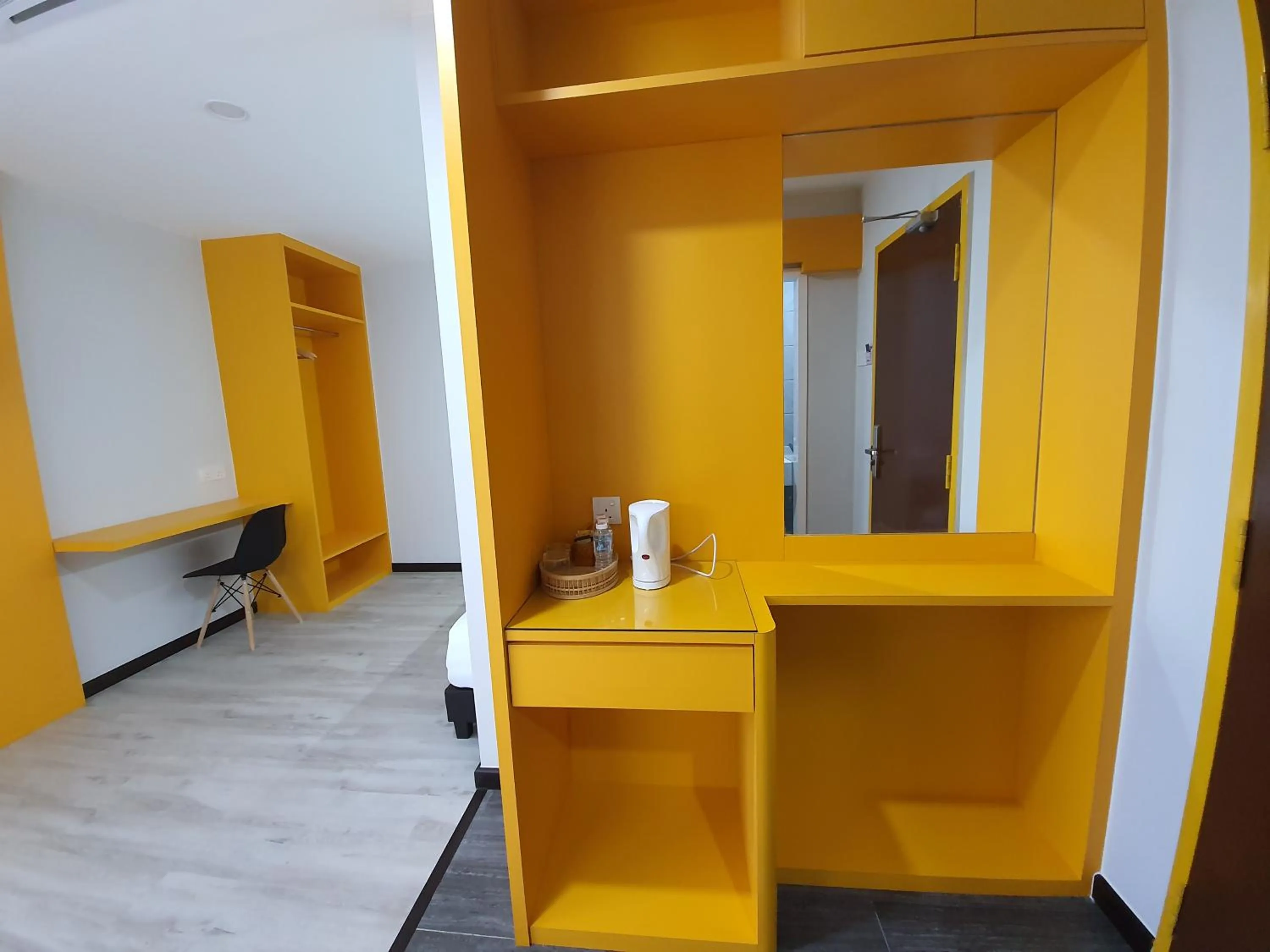 Coffee/tea facilities in PARADIAN HOTEL