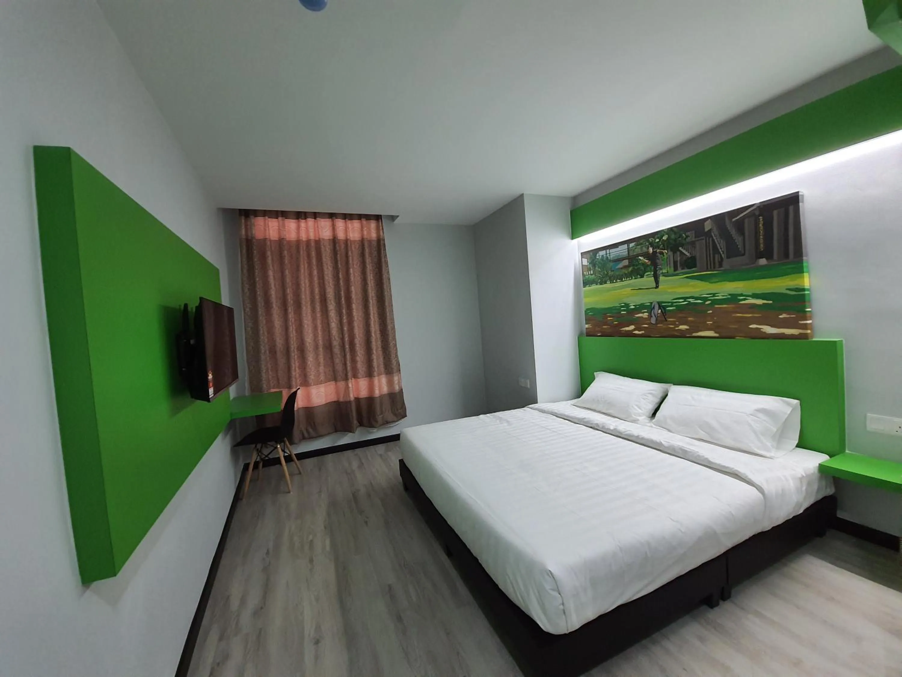 Photo of the whole room in PARADIAN HOTEL