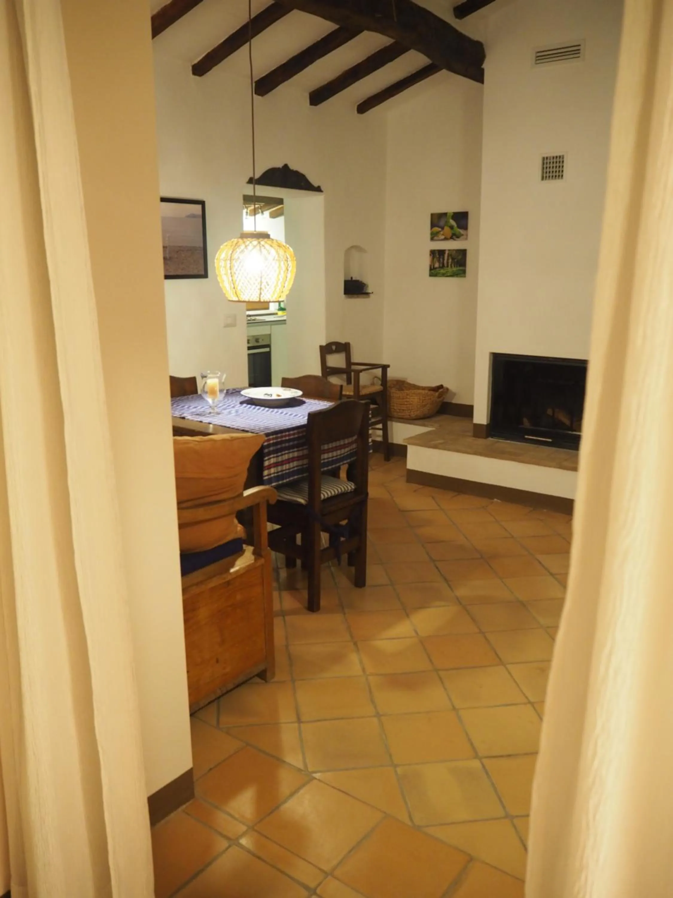 Dining area in Le Querciolaie Monte Cavallo - upper apartment