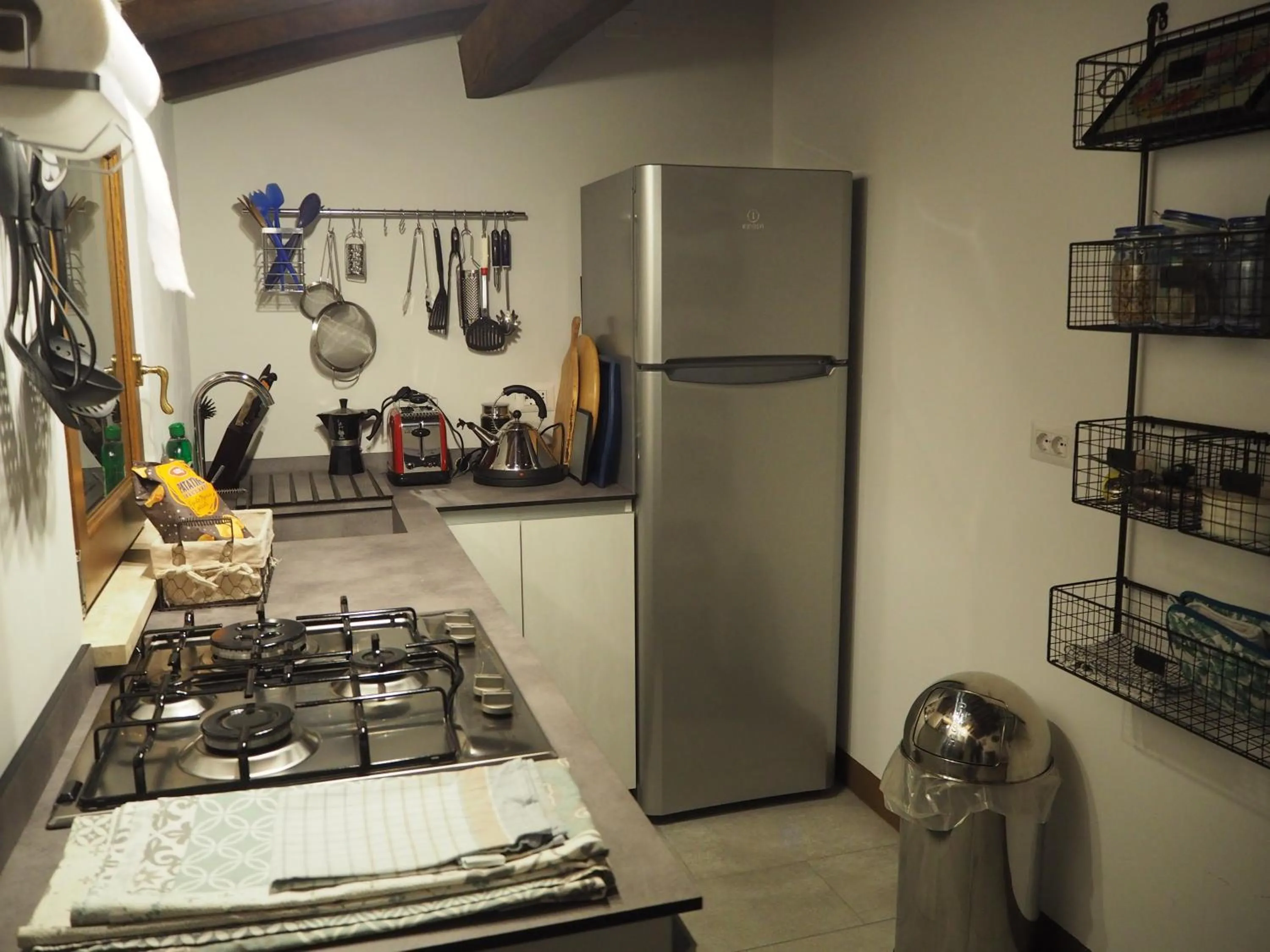 Kitchen or kitchenette in Le Querciolaie Monte Cavallo - upper apartment