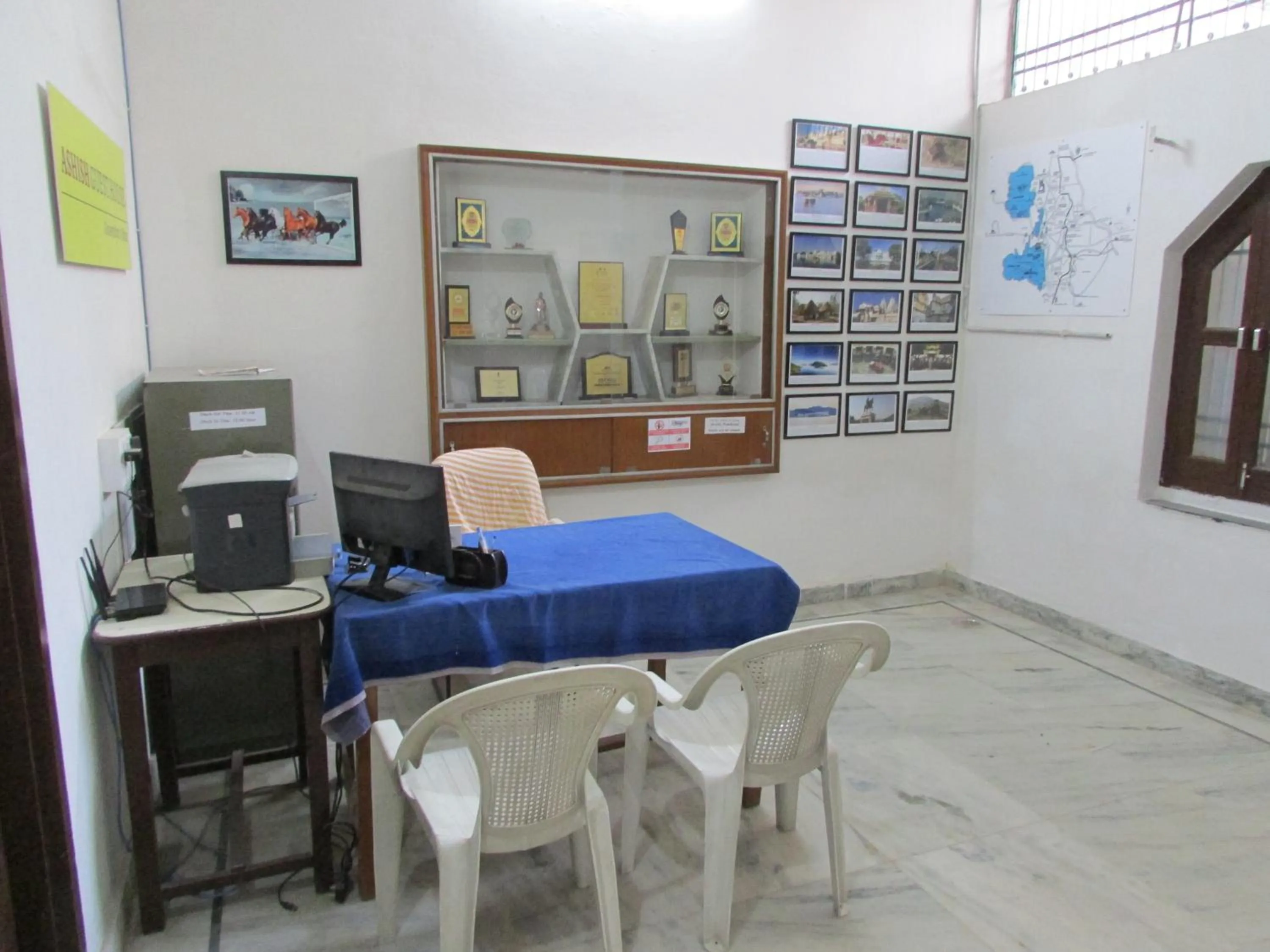 Ashish Guest House, Goverdhan Vilas