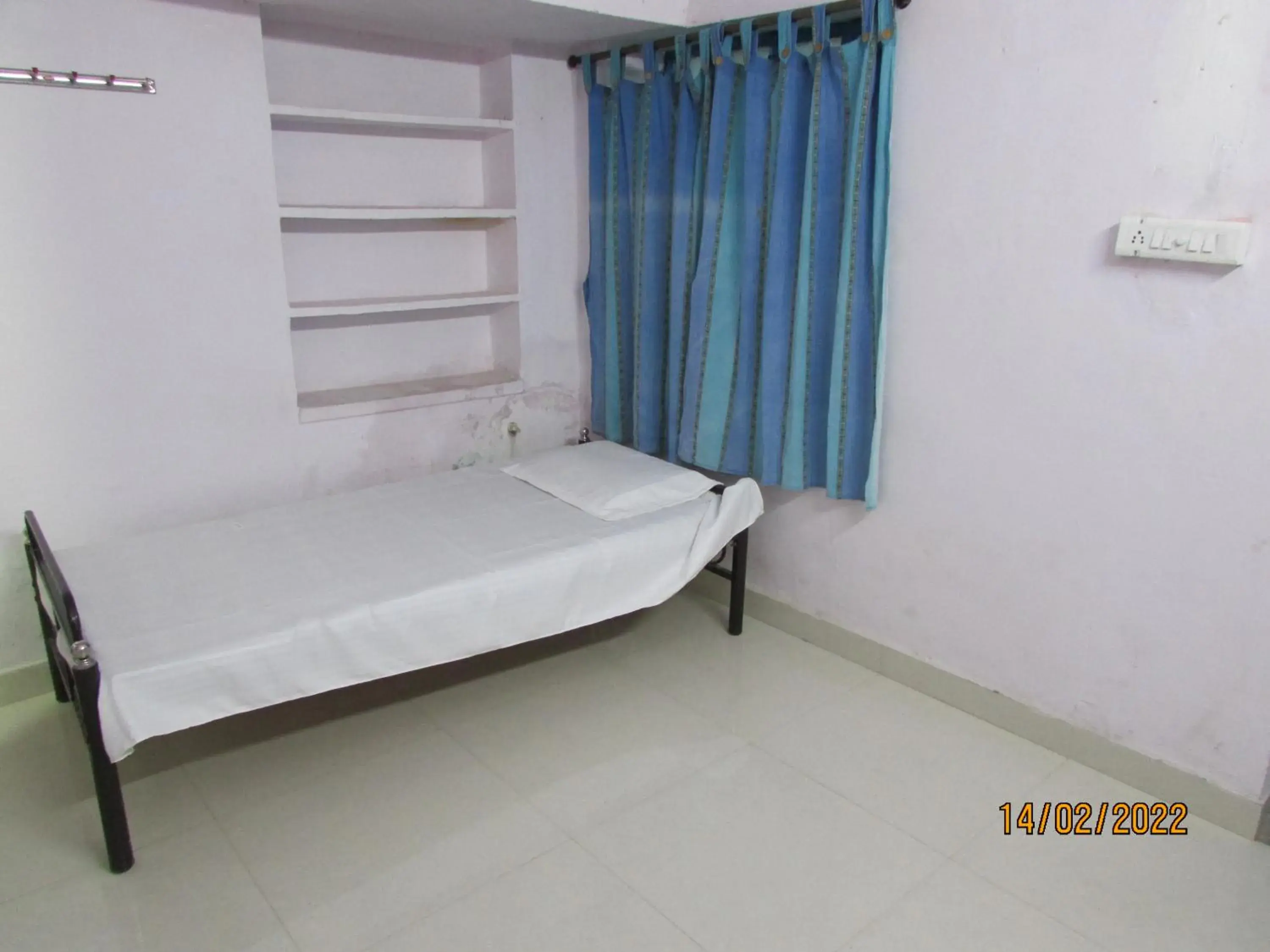 Bed in Ashish Guest House, Goverdhan Vilas Bed in Ashish Guest House, Goverdhan Vilas
