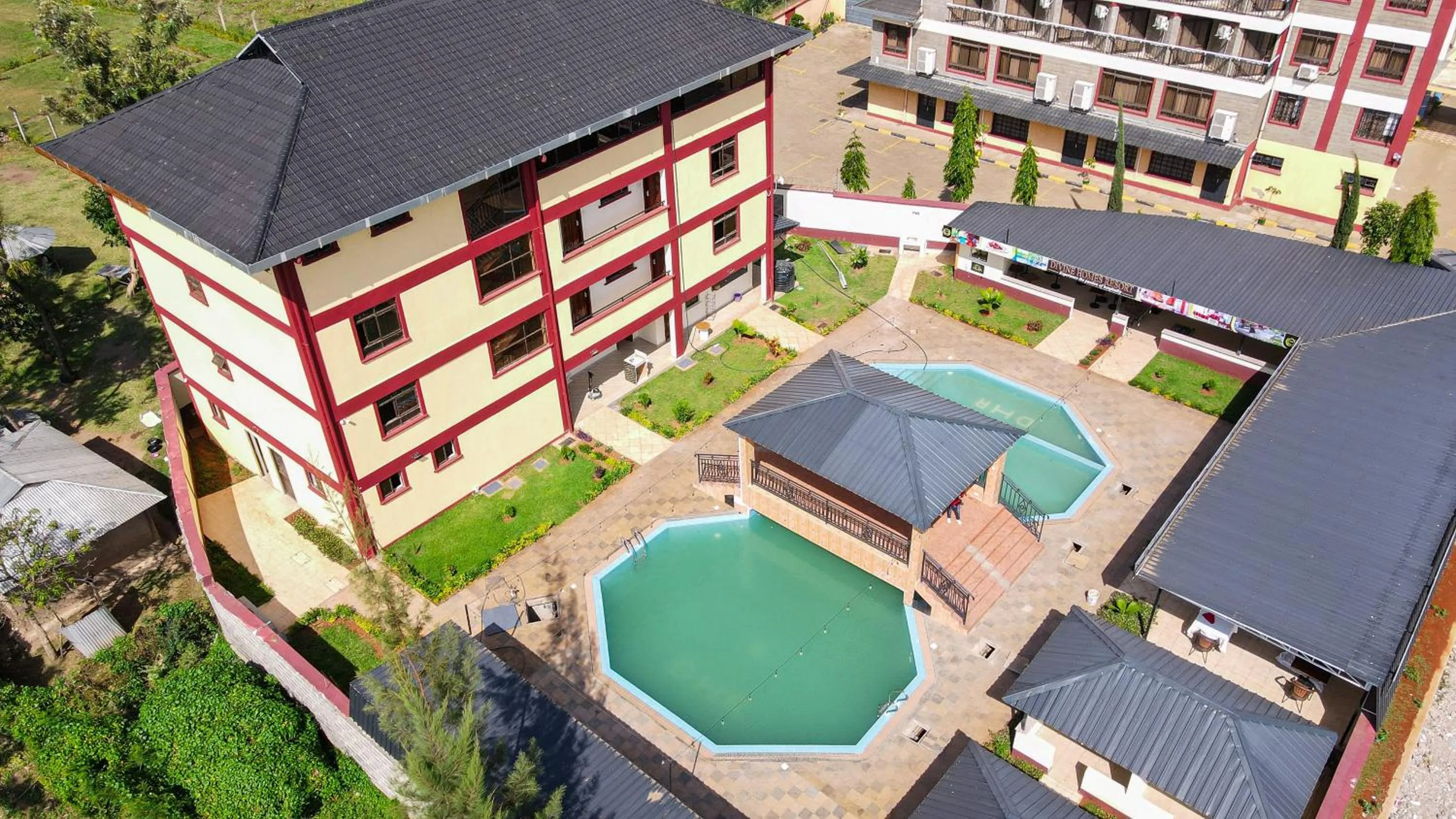 Swimming pool in Divine Homes Resort Kisumu