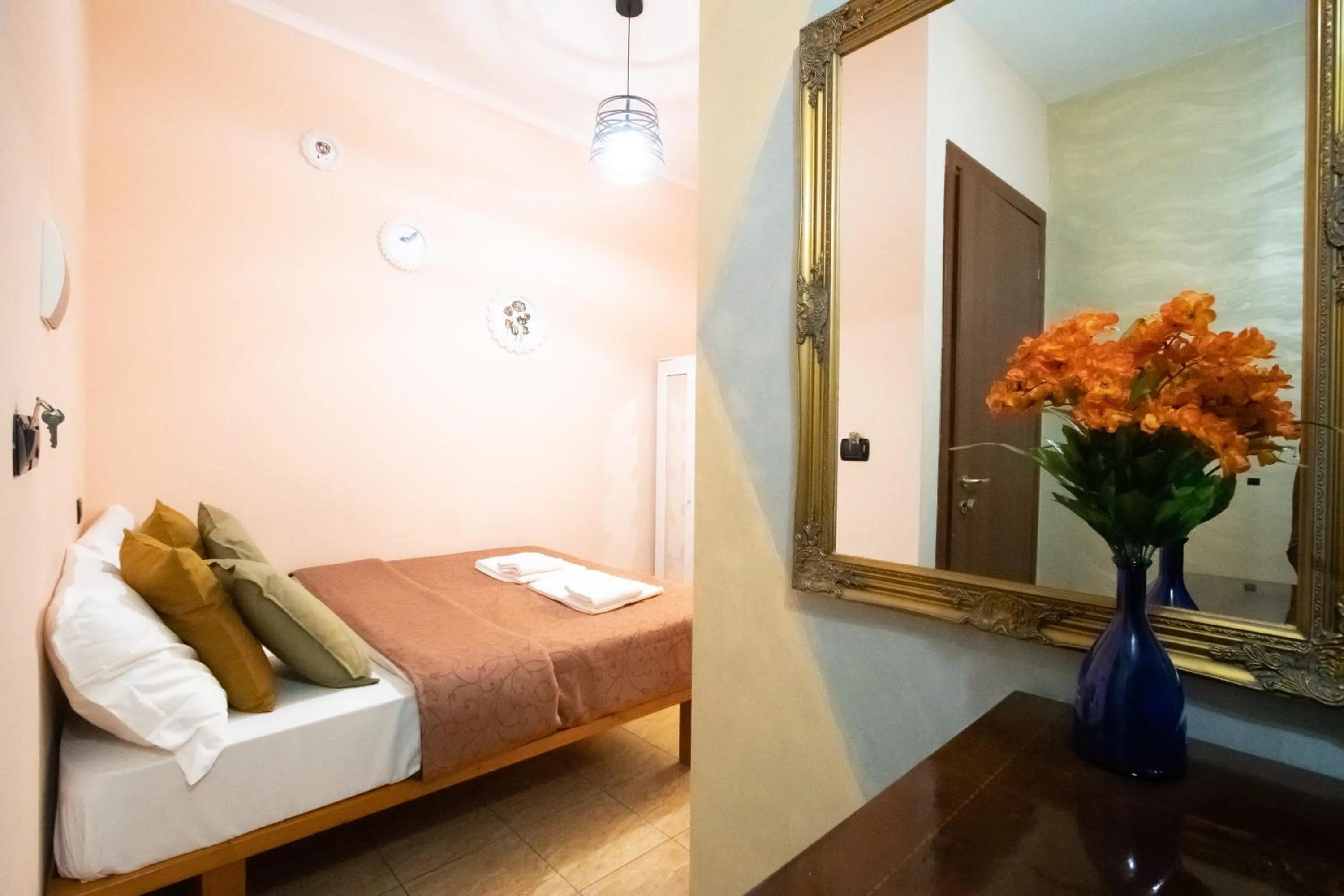 Bed in B&B Colorful Suite Yard