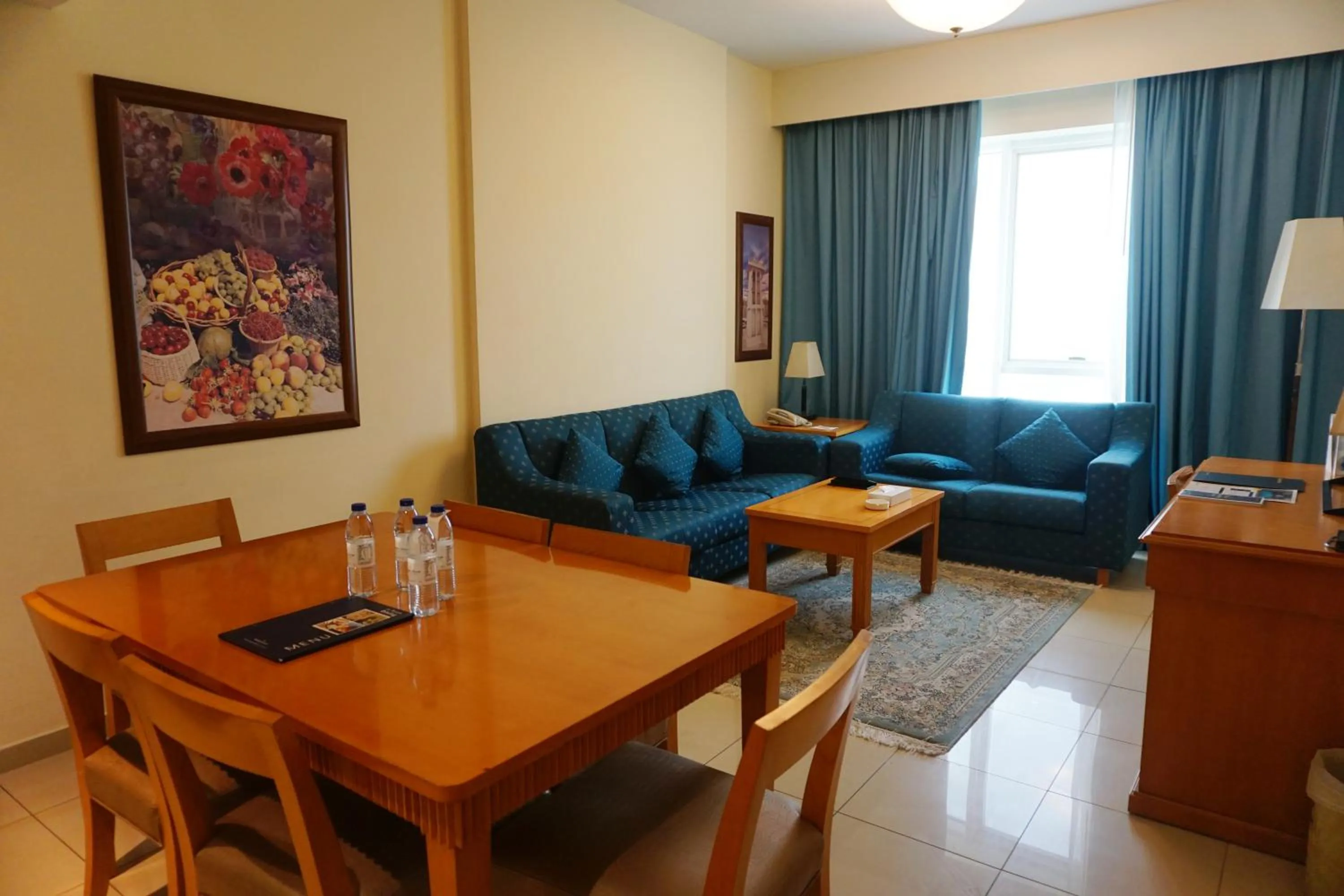 Living room in Golden Tulip Sharjah