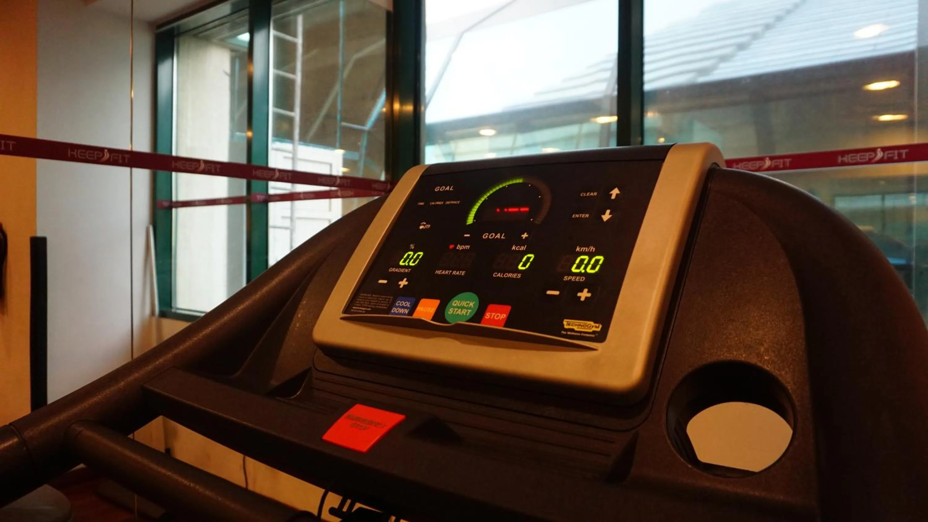 Fitness centre/facilities in Golden Tulip Sharjah