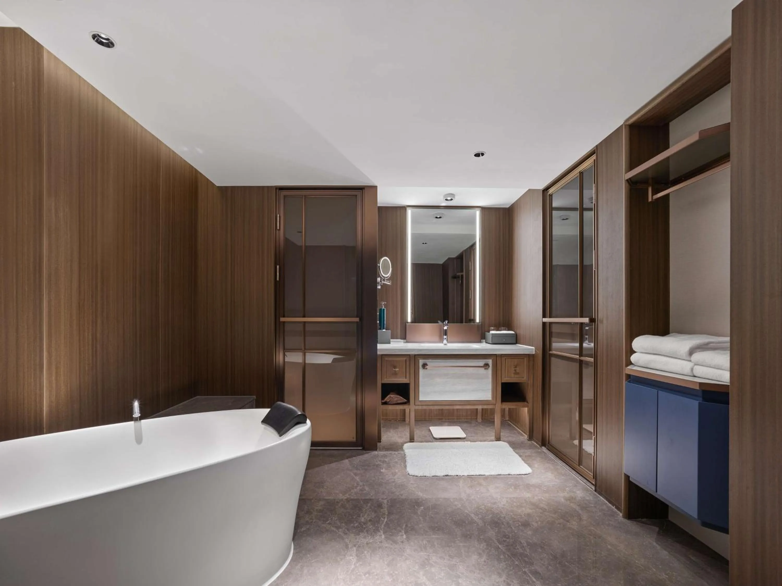 Bathroom in Doubletree By Hilton Beijing East Third Ring Road