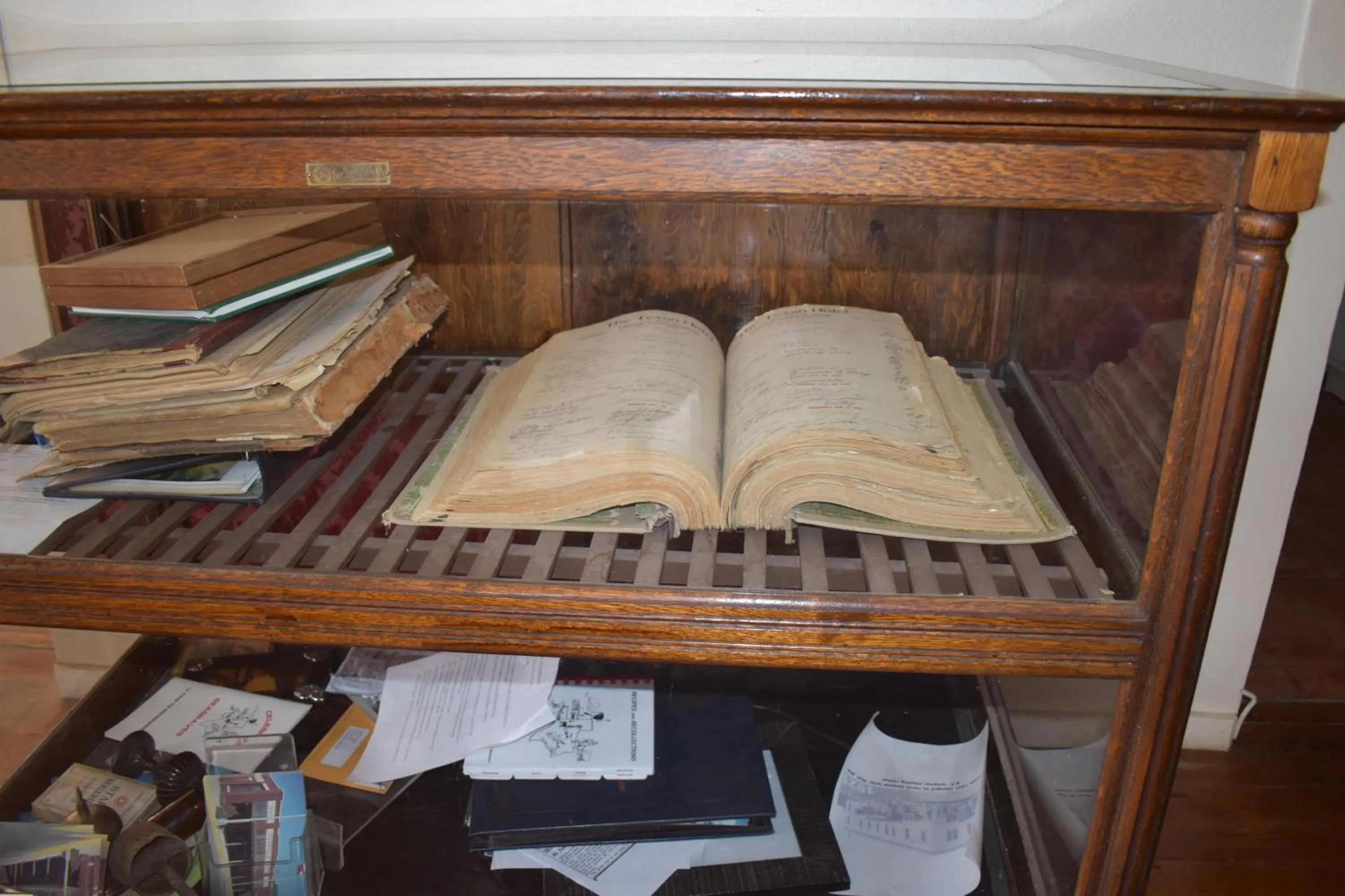 Seating area in The Hotel Texan