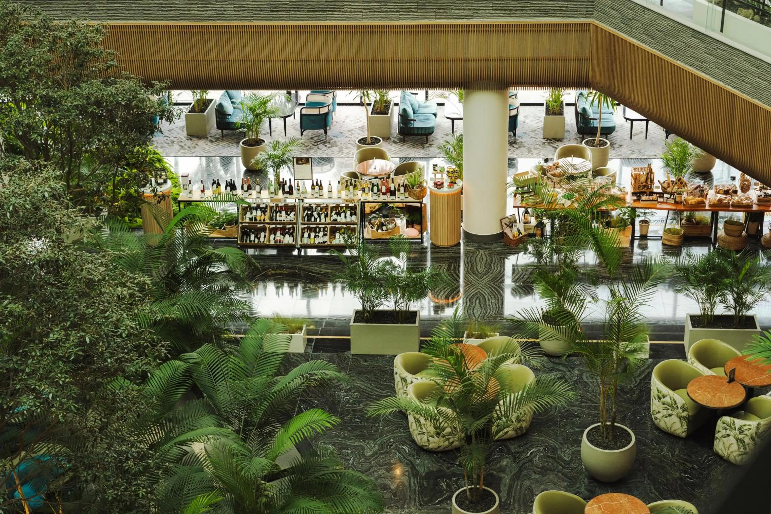 Lounge or bar in Grand Josun Jeju