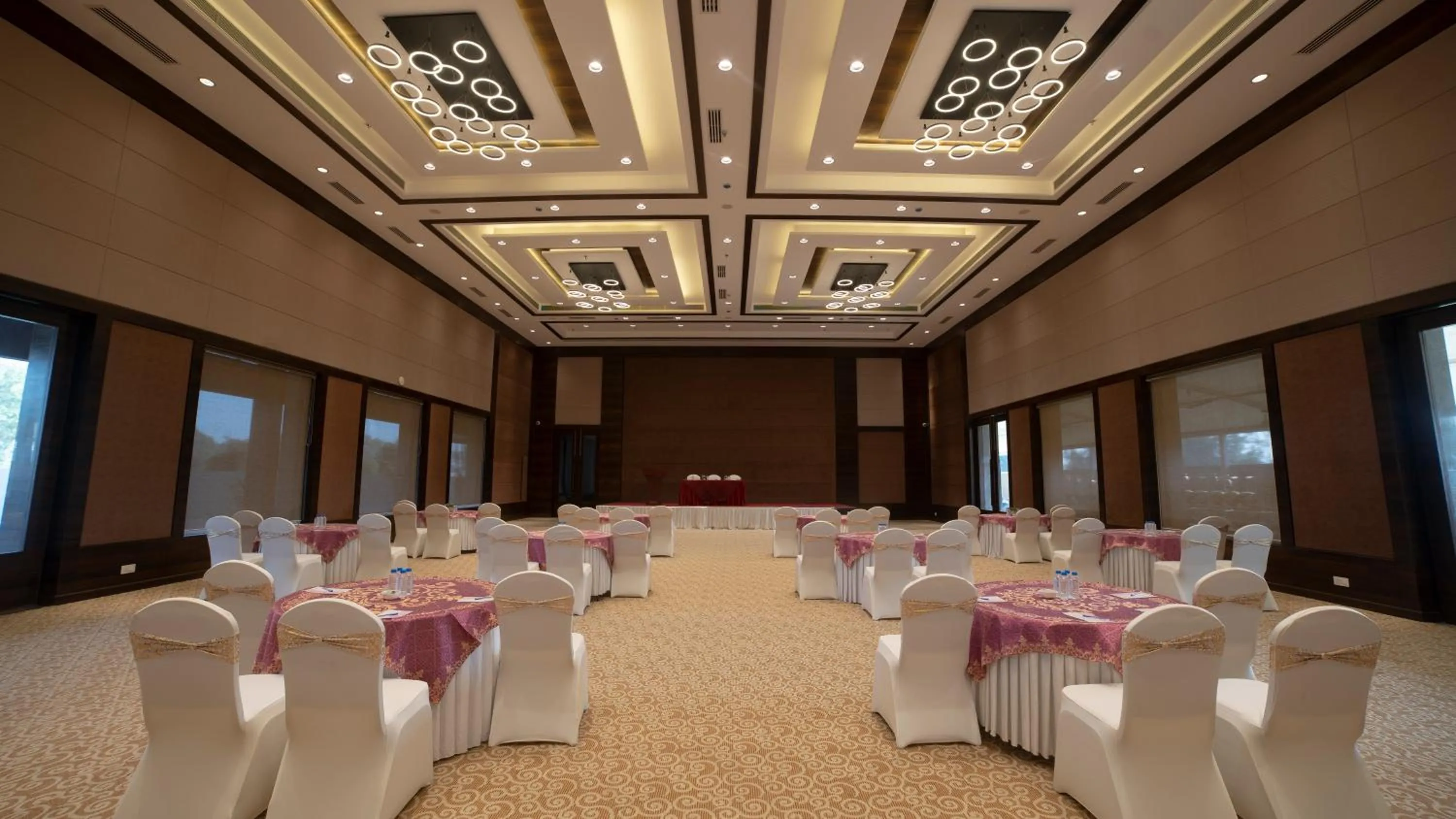 Meeting/conference room in HOTEL RAJHANS ABHINANDAN