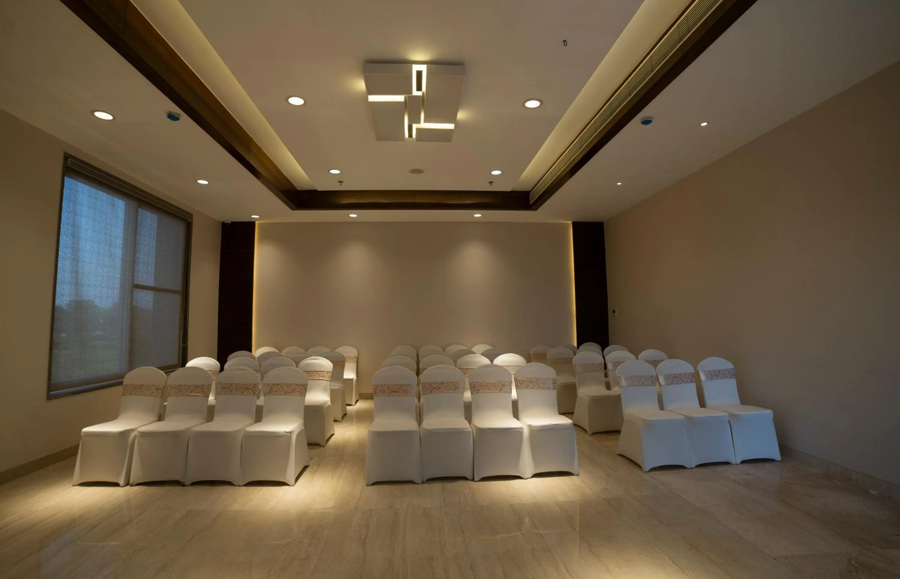 Meeting/conference room in HOTEL RAJHANS ABHINANDAN