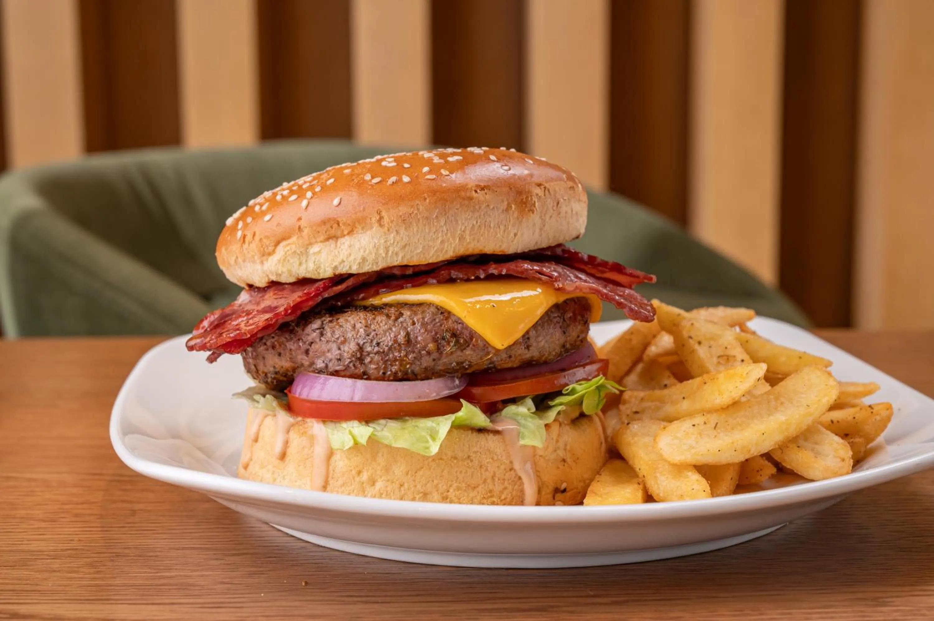 Restaurant/places to eat in Element Al Jaddaf, Dubai