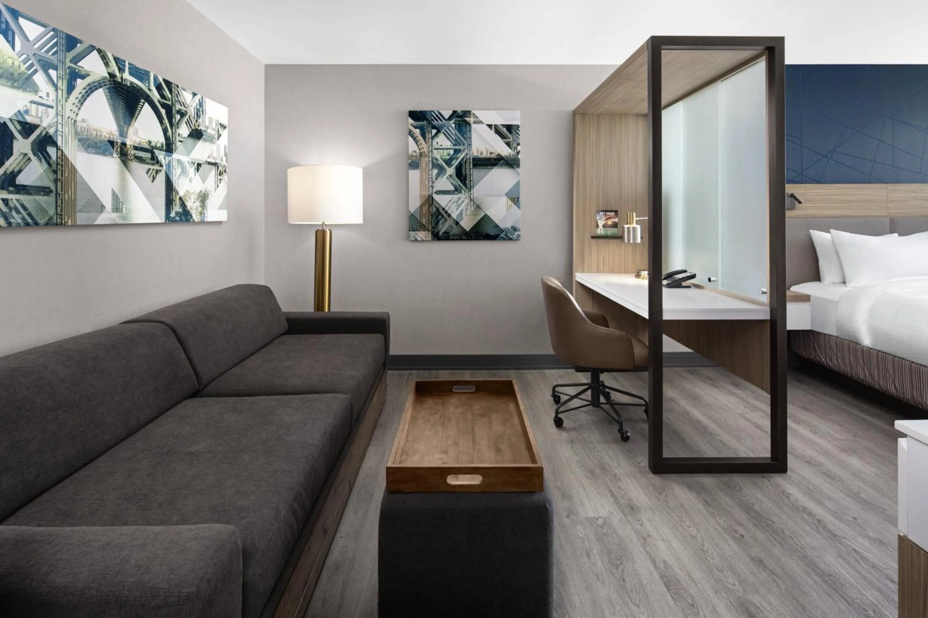 Living room, Bed in SpringHill Suites by Marriott East Rutherford Meadowlands Carlstadt