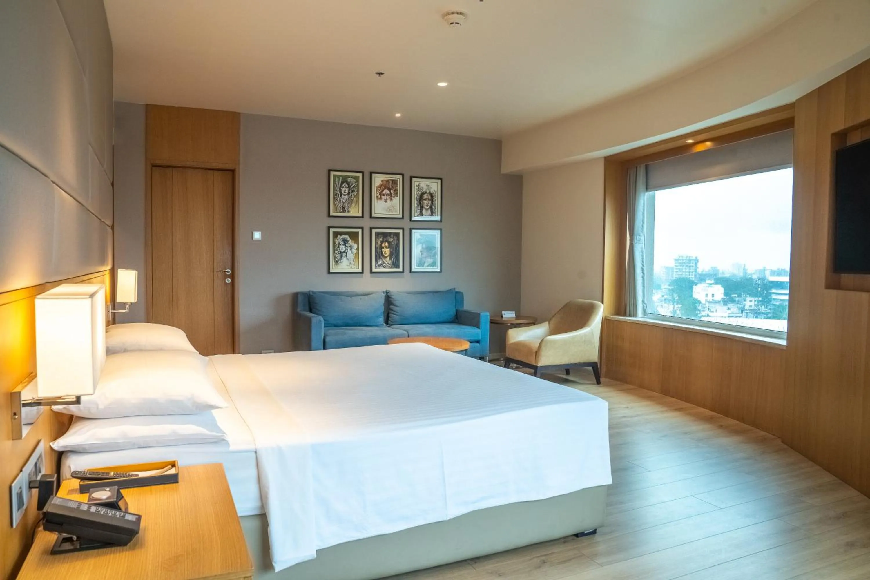 Bedroom, Bed in Courtyard by Marriott Nashik