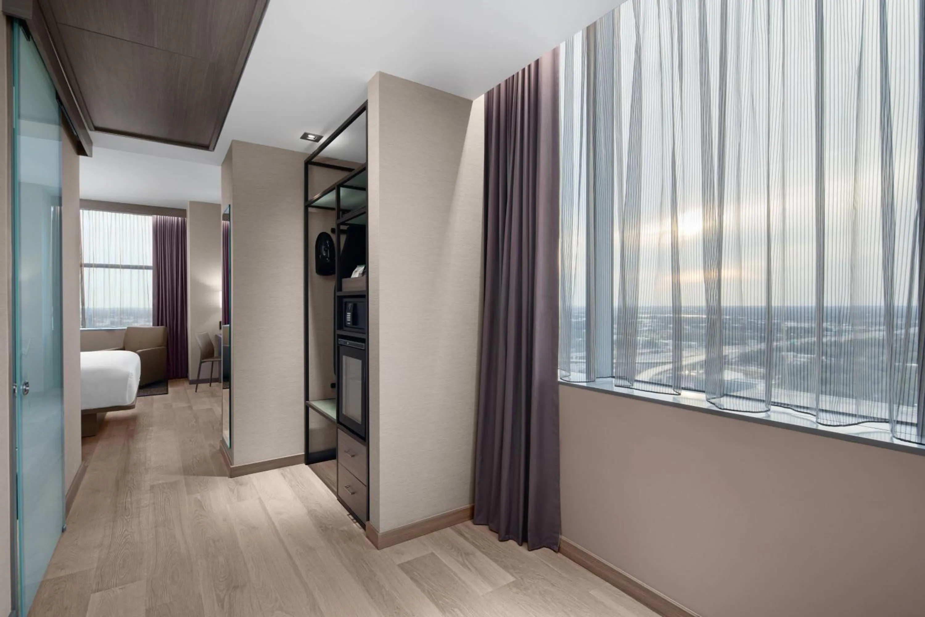 Photo of the whole room, Bed in AC Hotel by Marriott Orlando Downtown