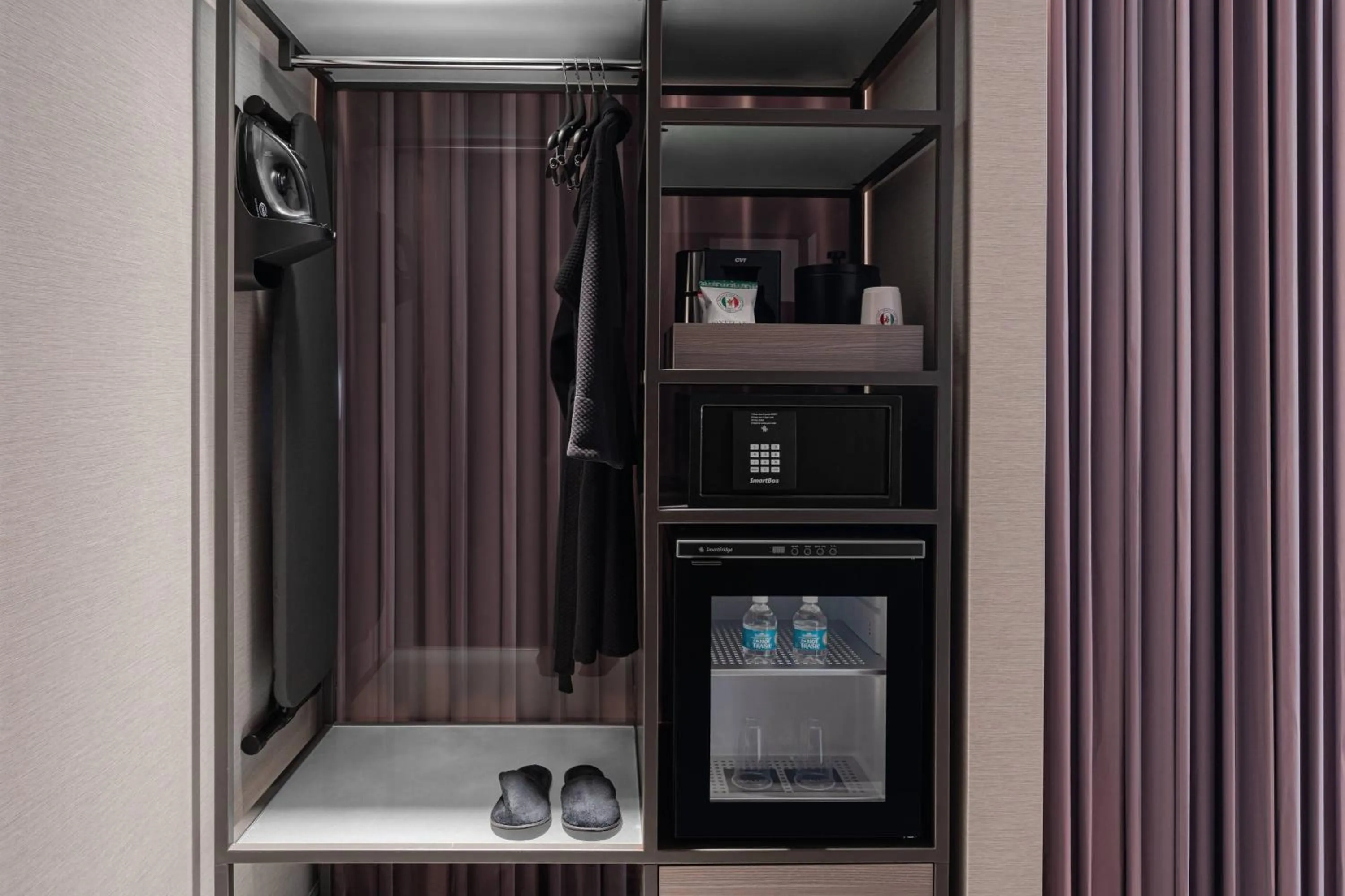 Photo of the whole room in AC Hotel by Marriott Orlando Downtown